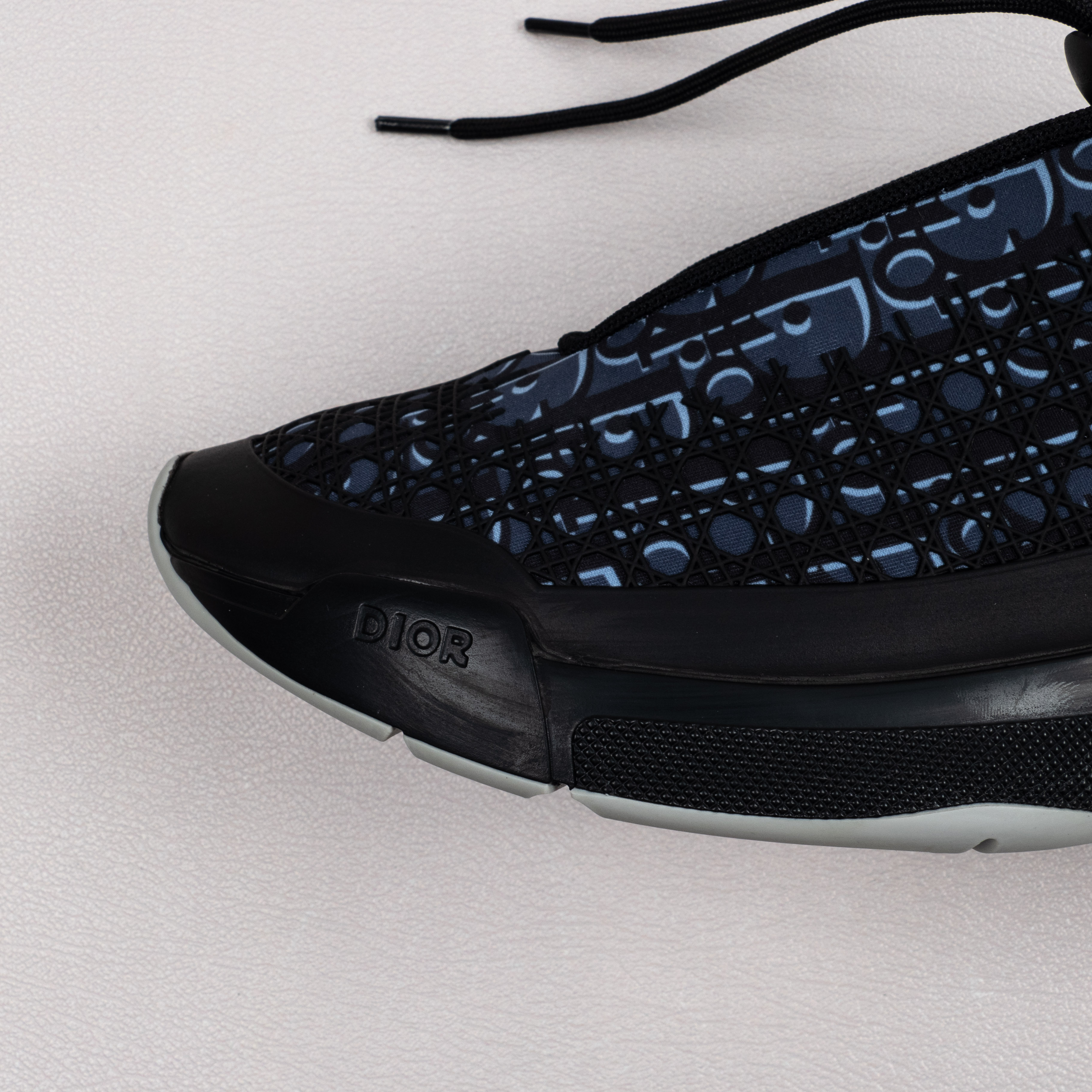 【Free shipping】 男女鞋 DlOR 运动休闲老爹鞋松紧鞋带黑蓝