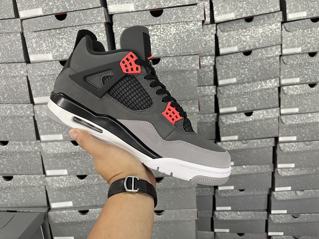4 Retro Infrared