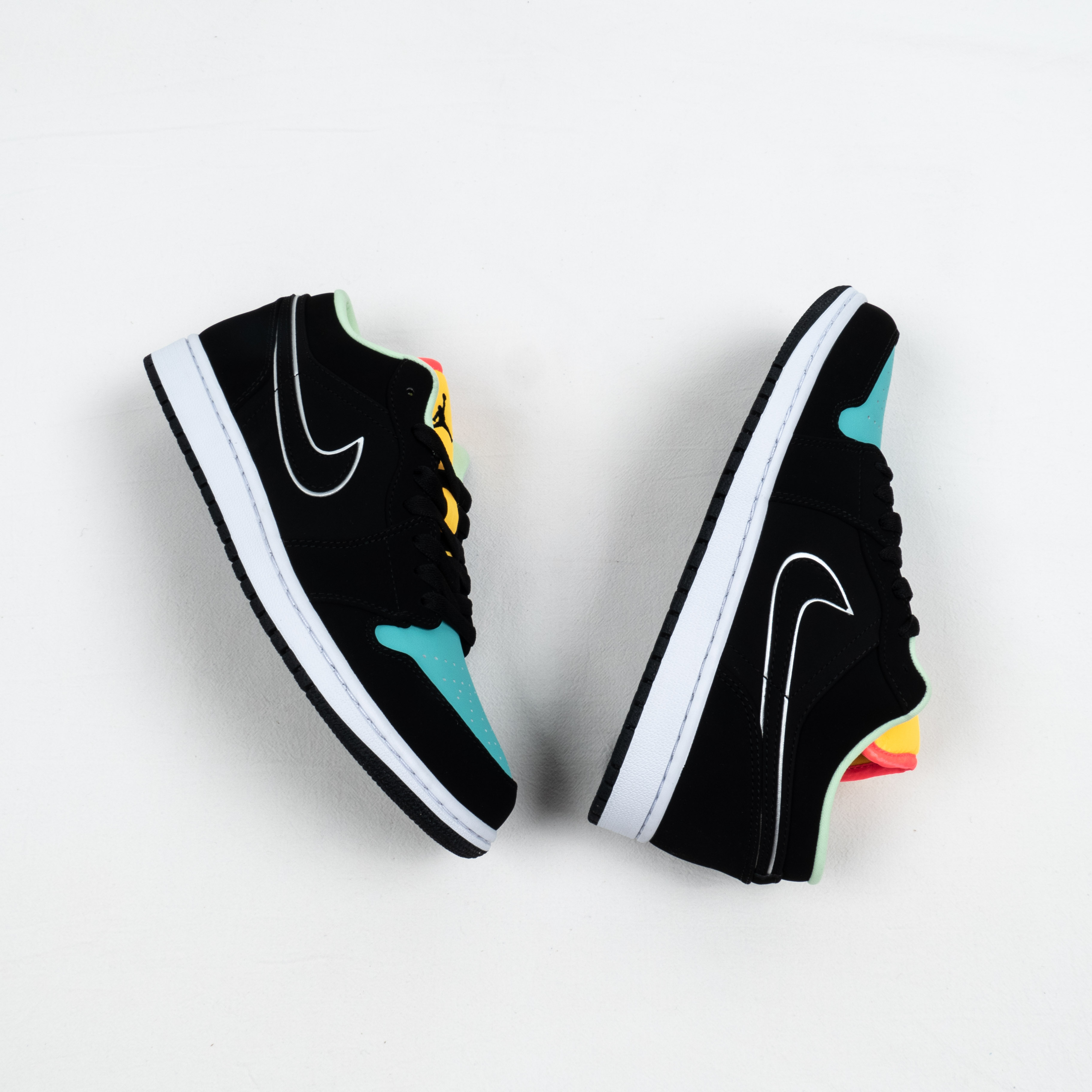 1's Low Black Aurora Green Laser Orange