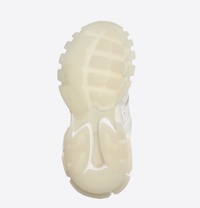 Track White Glow in the Dark