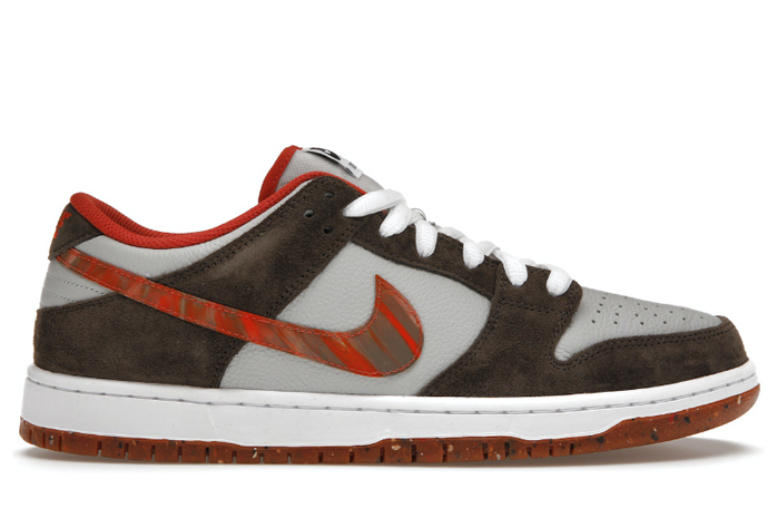 SB Dunk Low Crushed D.C.