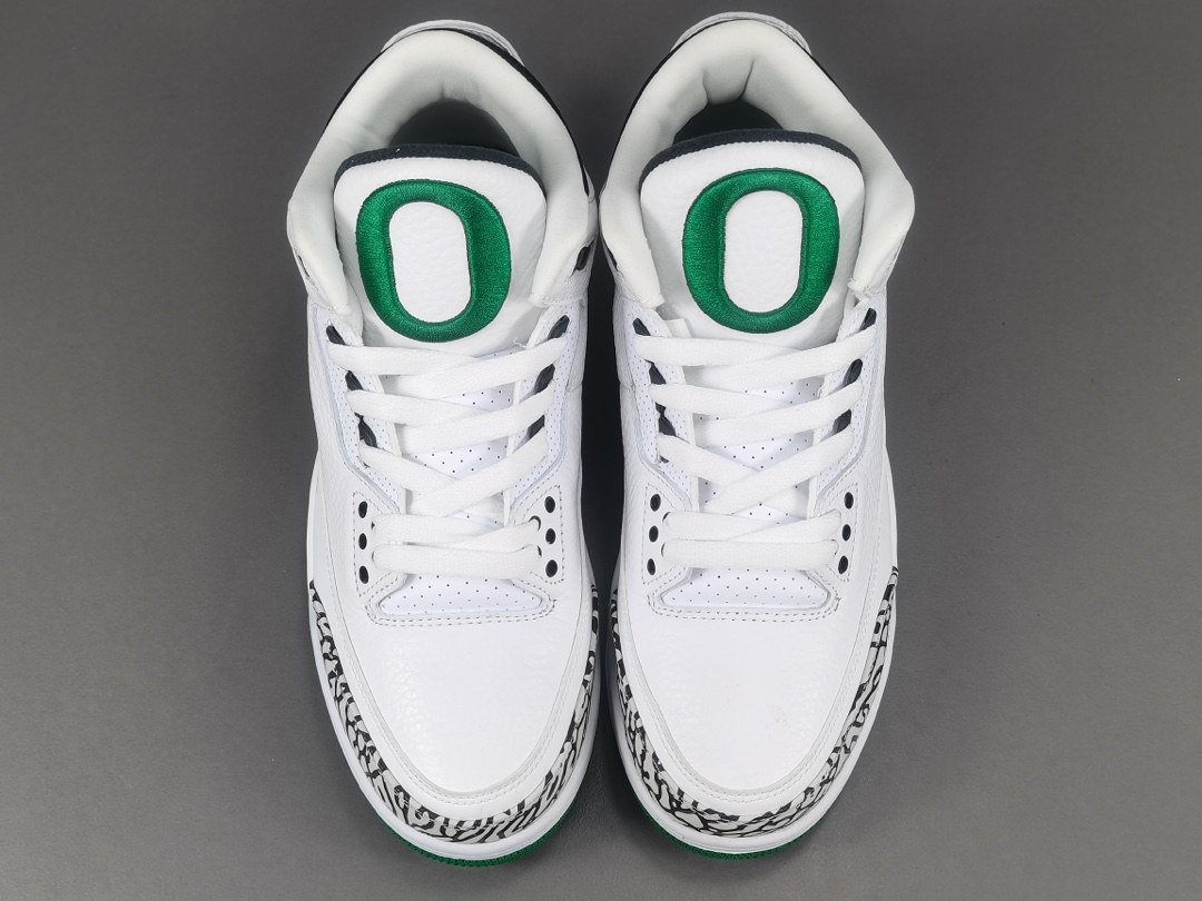 3's Retro Oregon Ducks Pit Crew White