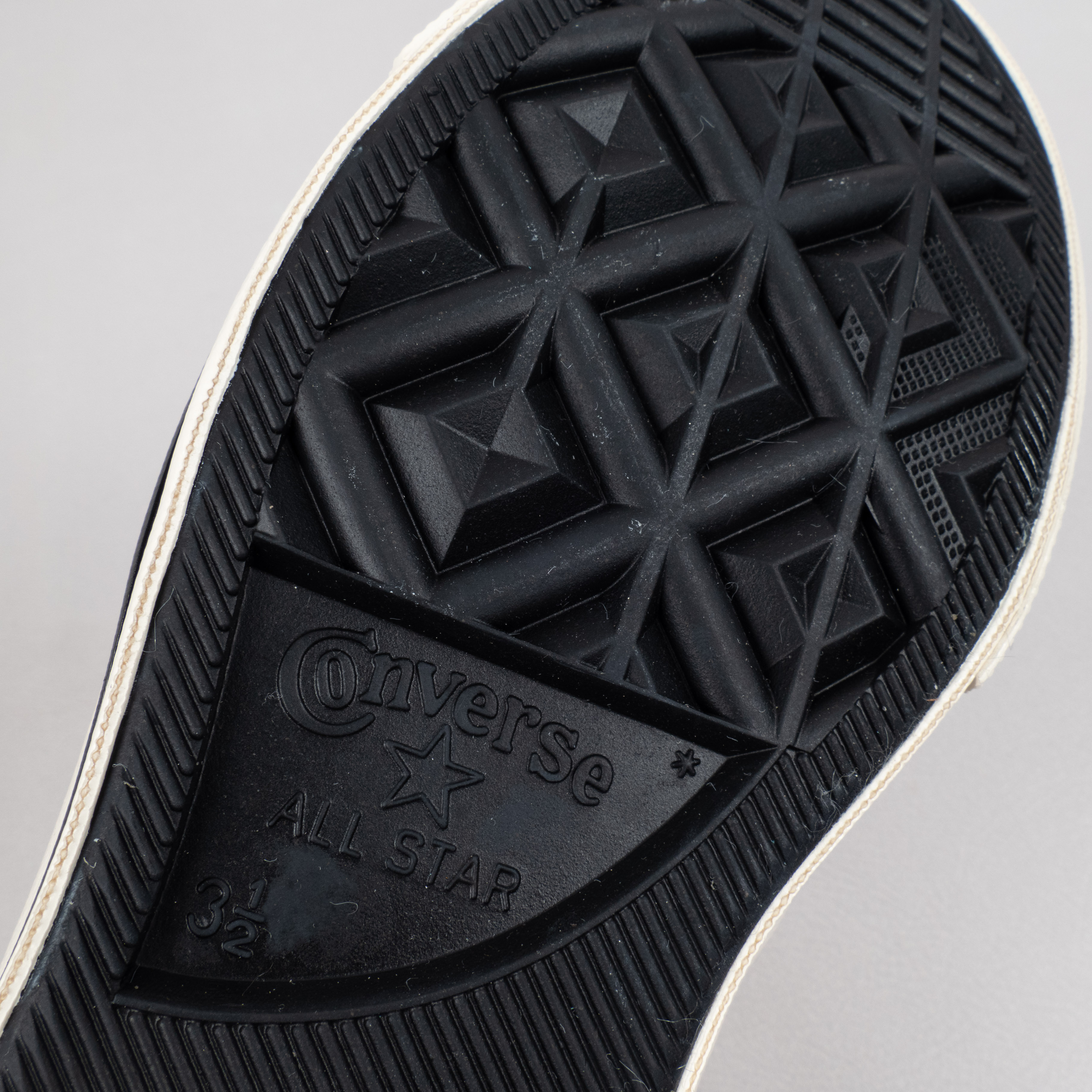 [Free Shipping] 男女鞋 Converse Chuck 70s 皮面加绒帆布板鞋569514C