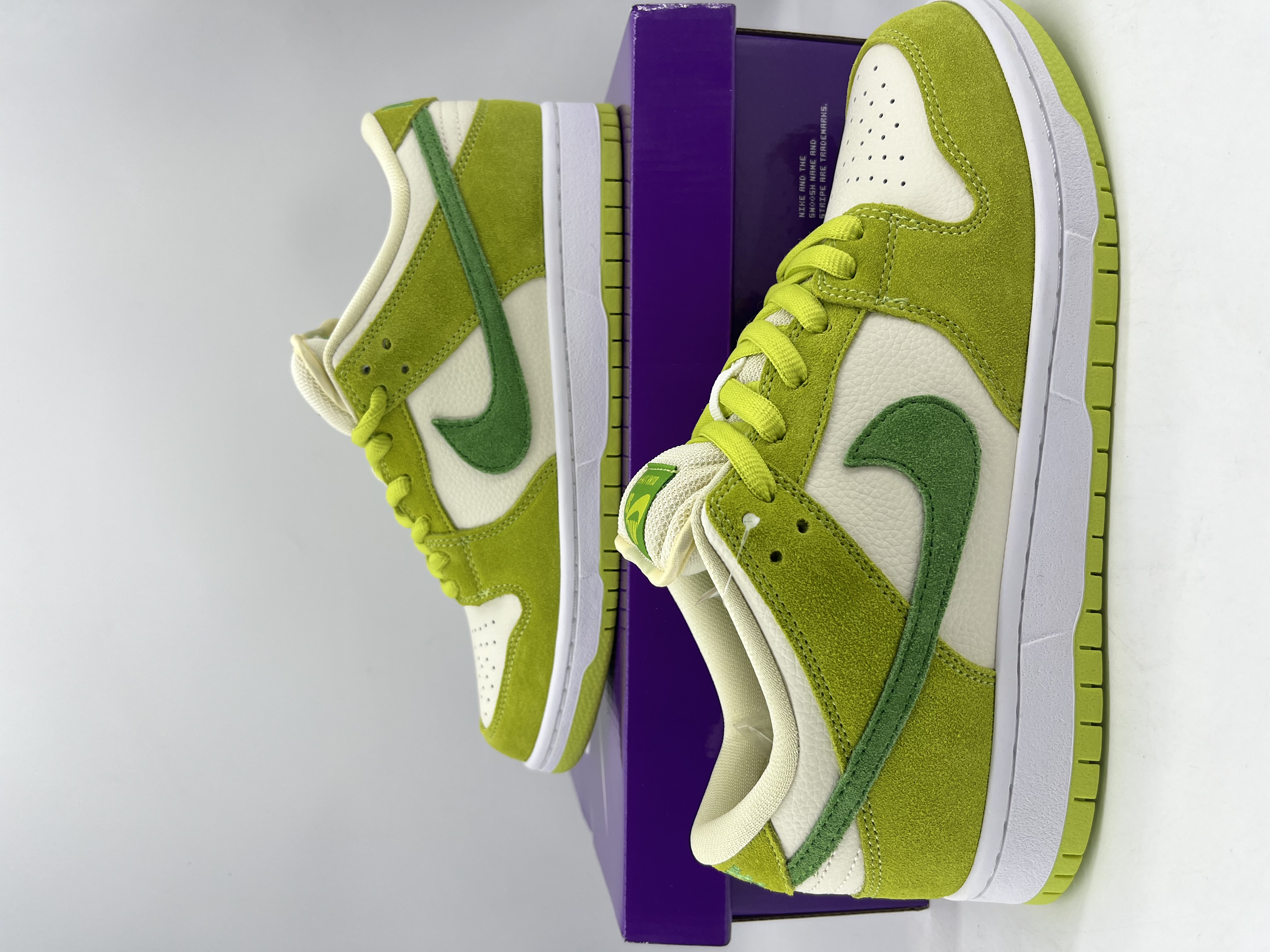 Dunk Low Green Apple
