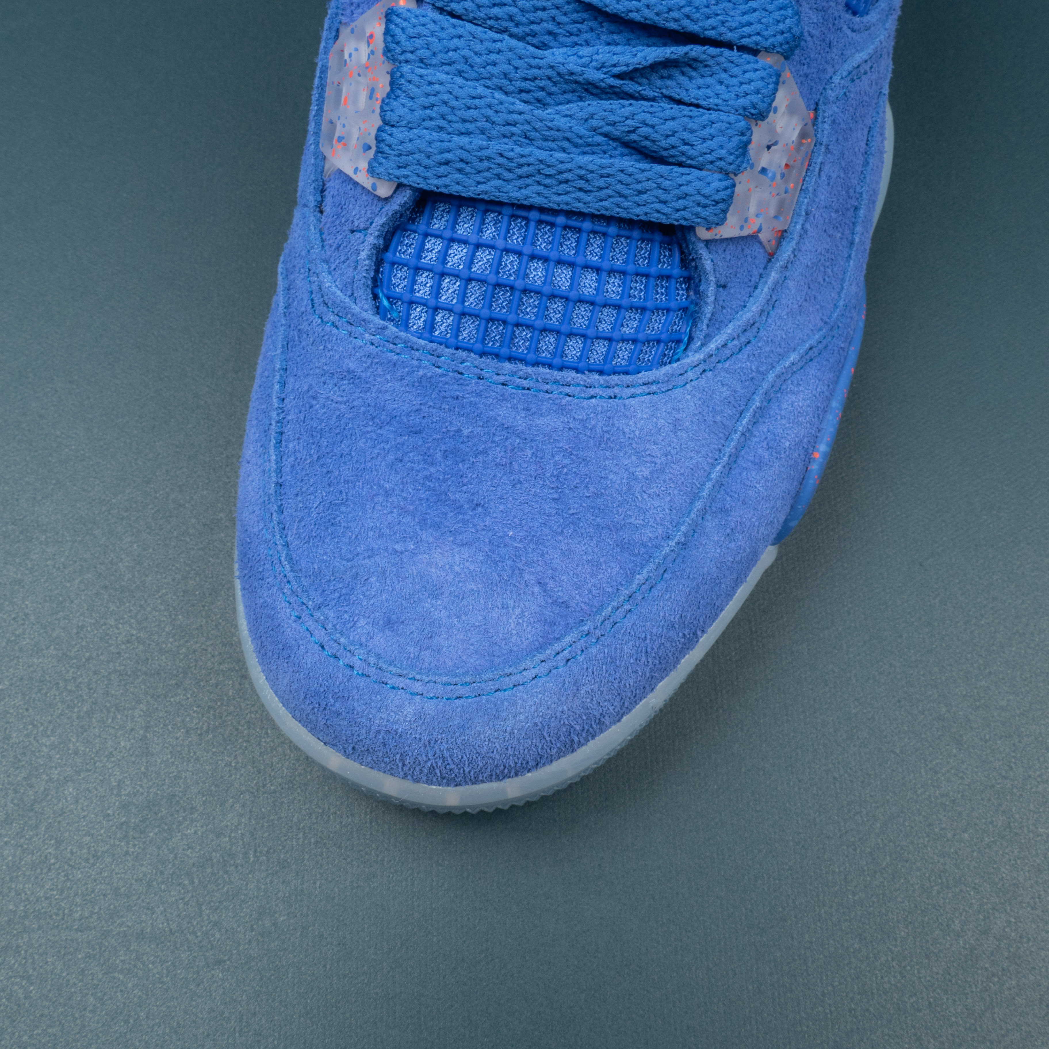 4's RETRO FLIGHT IN BLUE