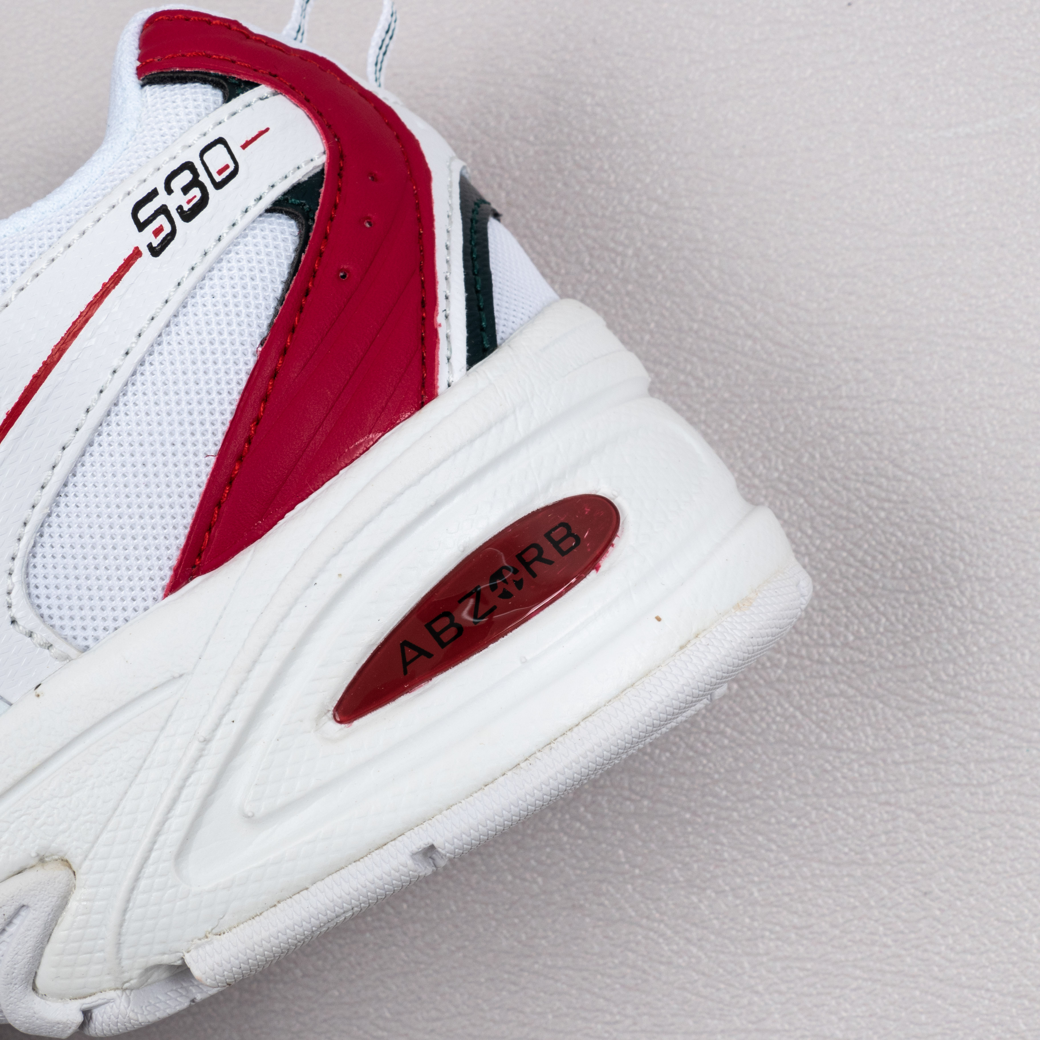 【Free Shipping】 NB530系列复古跑步鞋老爹鞋 MR530SK