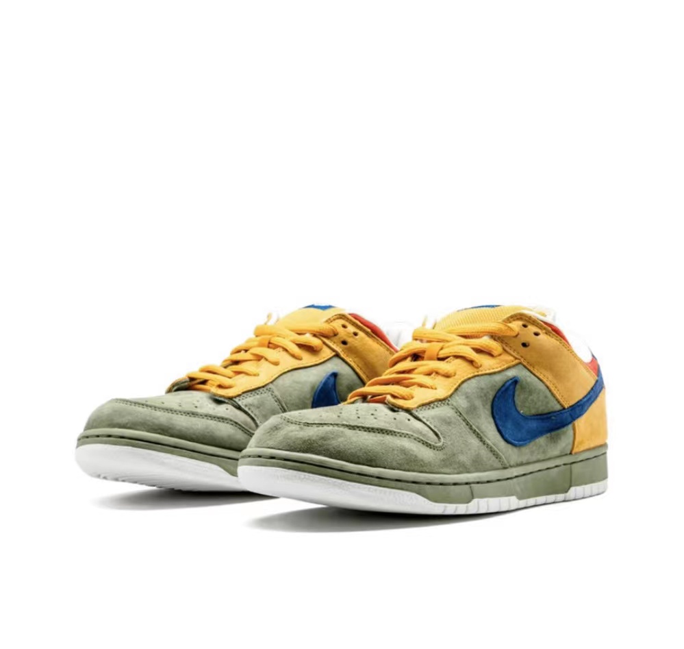 SB Dunk Low Puff N Stuff