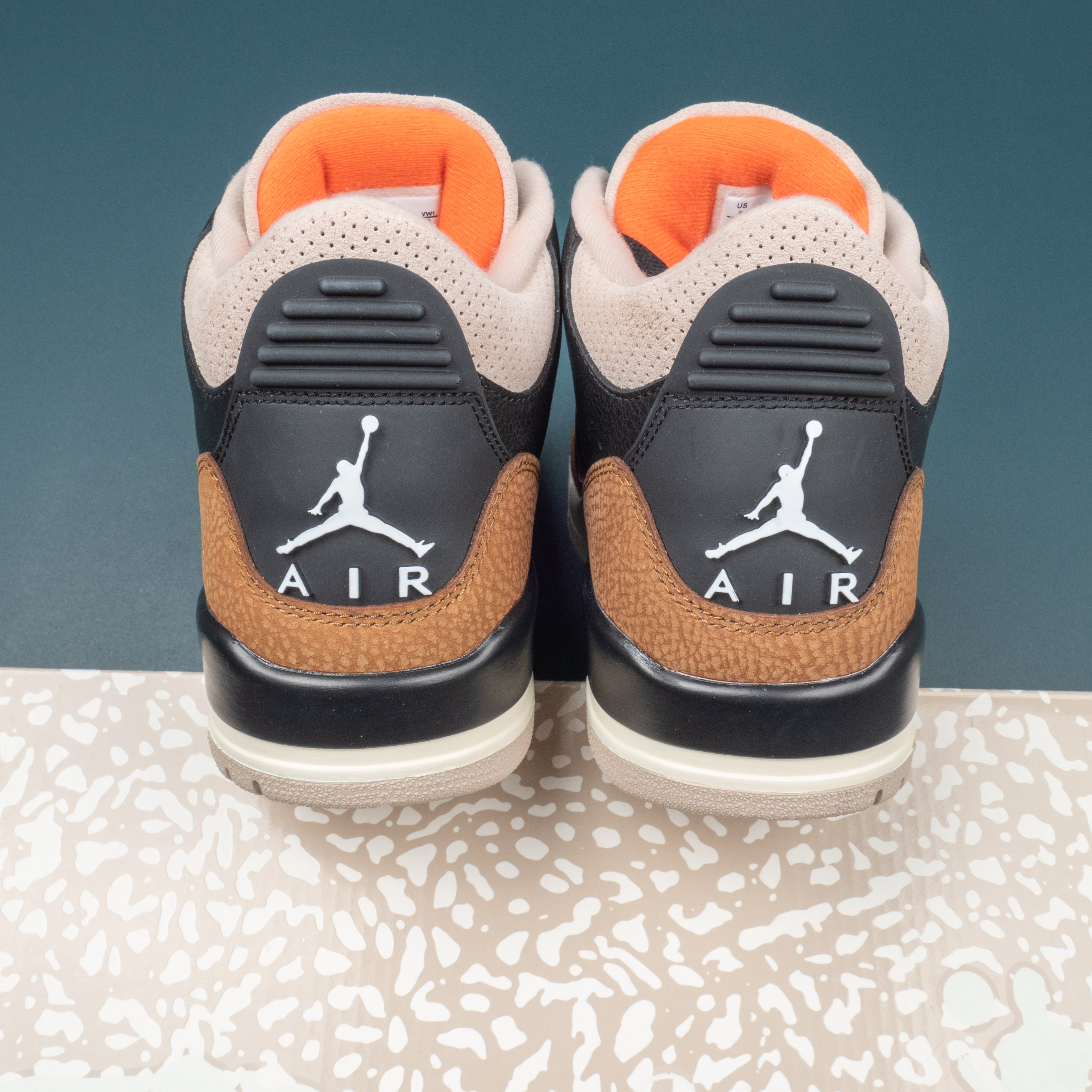 3s Retro Desert Elephant