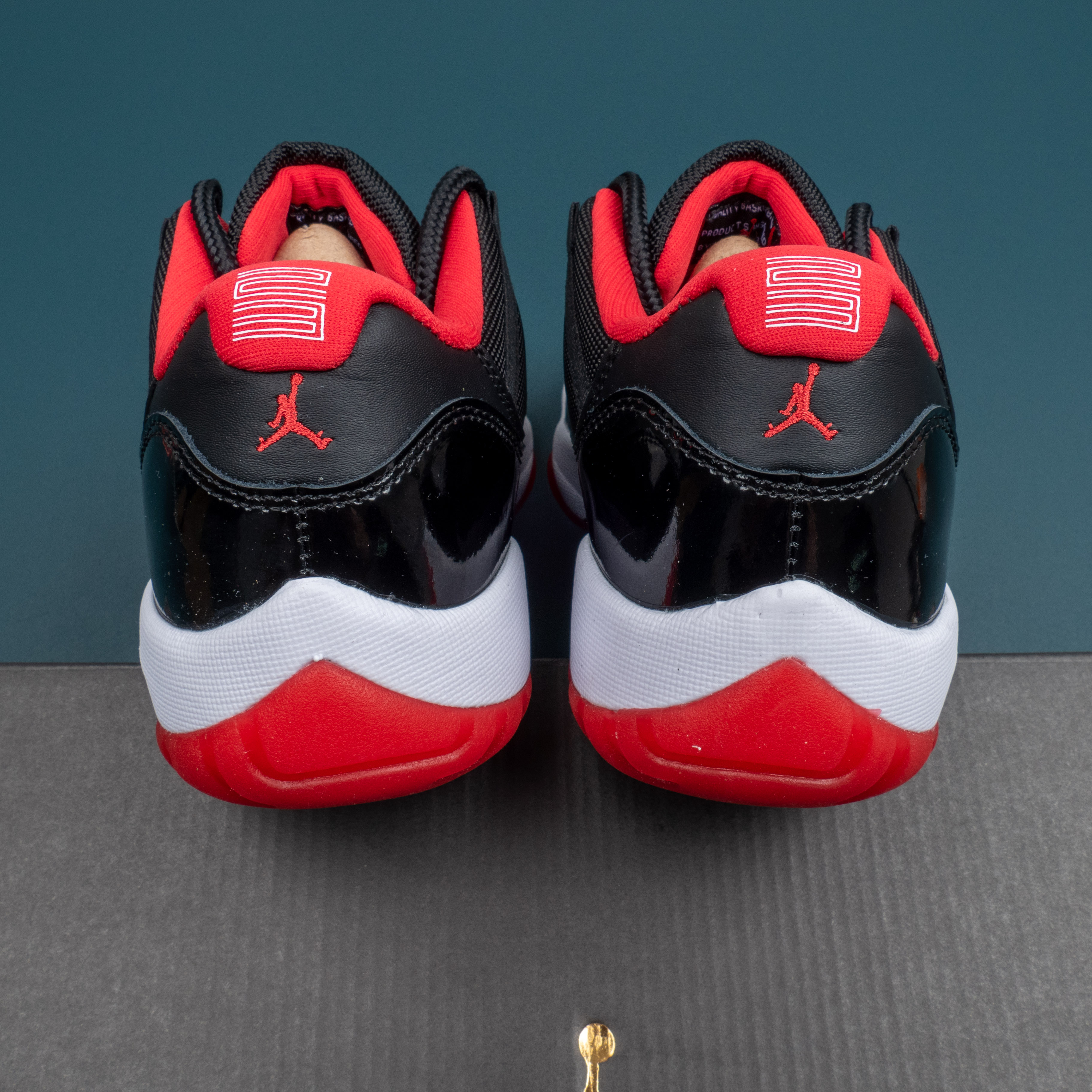 11s Retro Low Bred
