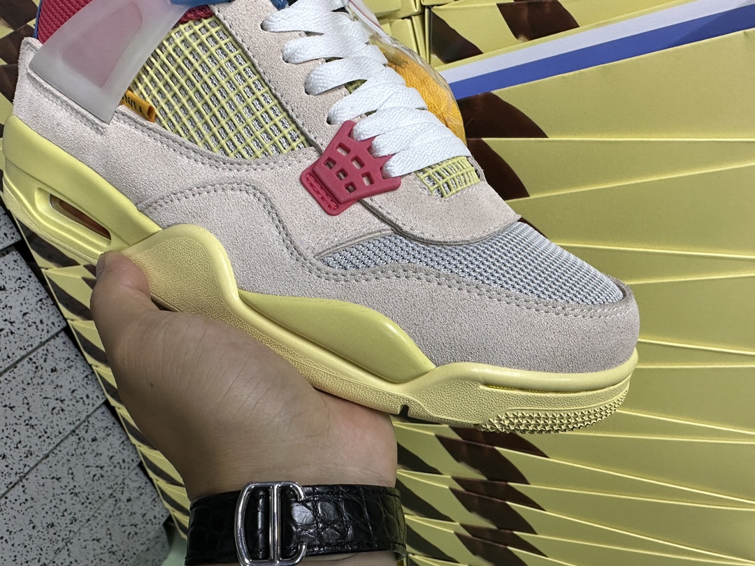 4's Retro Union Guava Ice