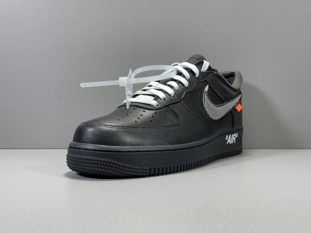 AF 1 Low '07 OW MoMA