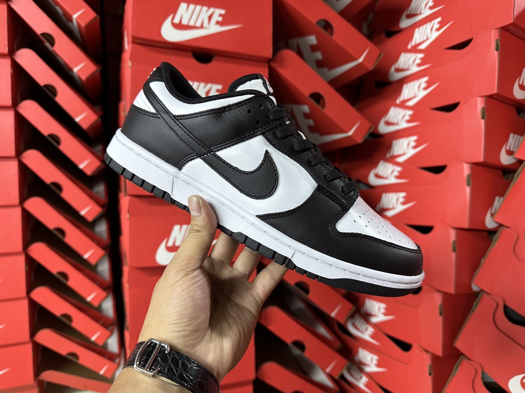 Dunk Low World Champs Black White