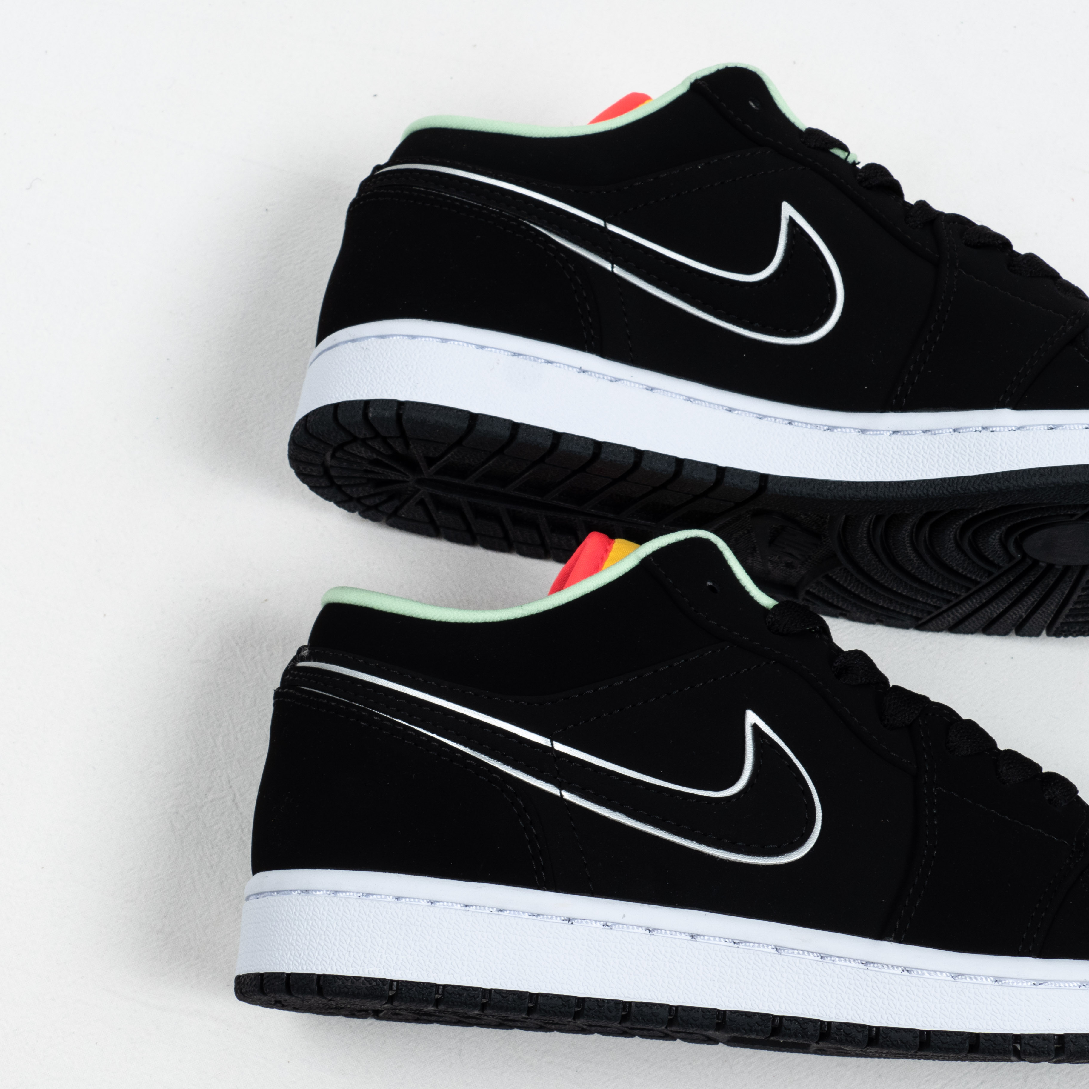 1's Low Black Aurora Green Laser Orange