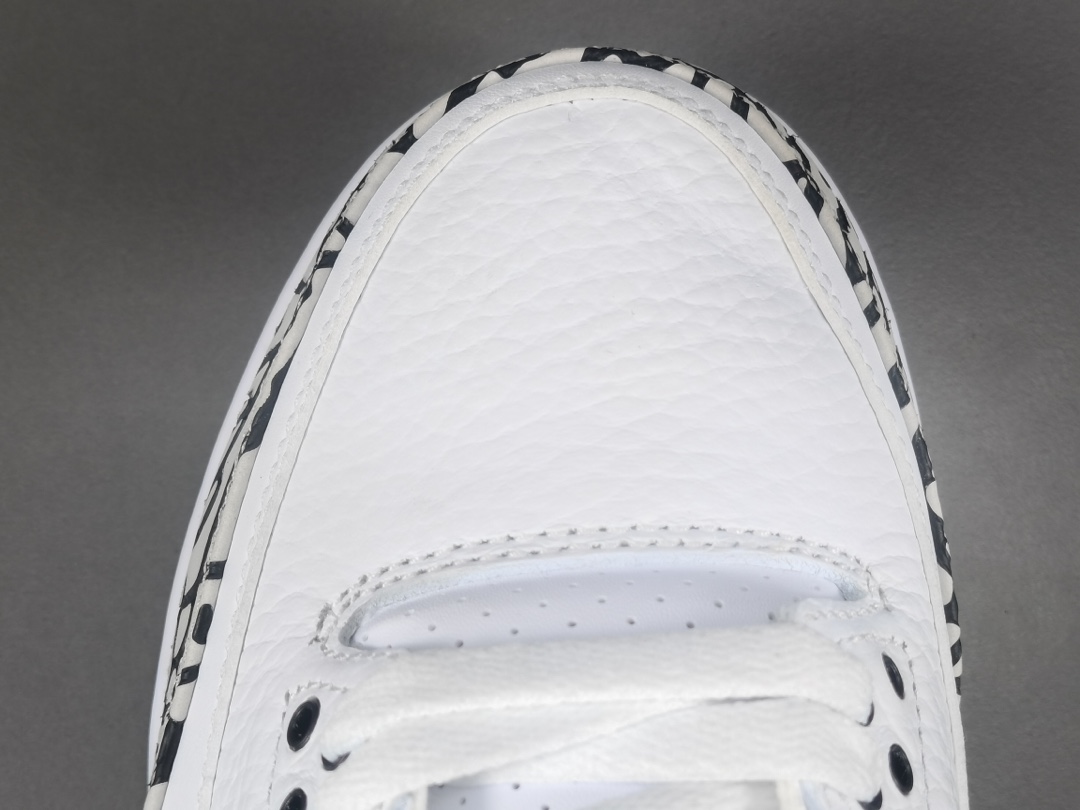 3's Retro Oregon Ducks Pit Crew White