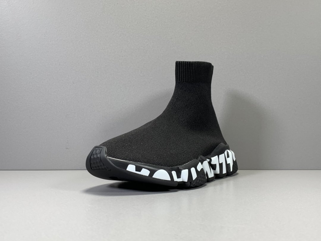 Speed Graffiti Trainers Black