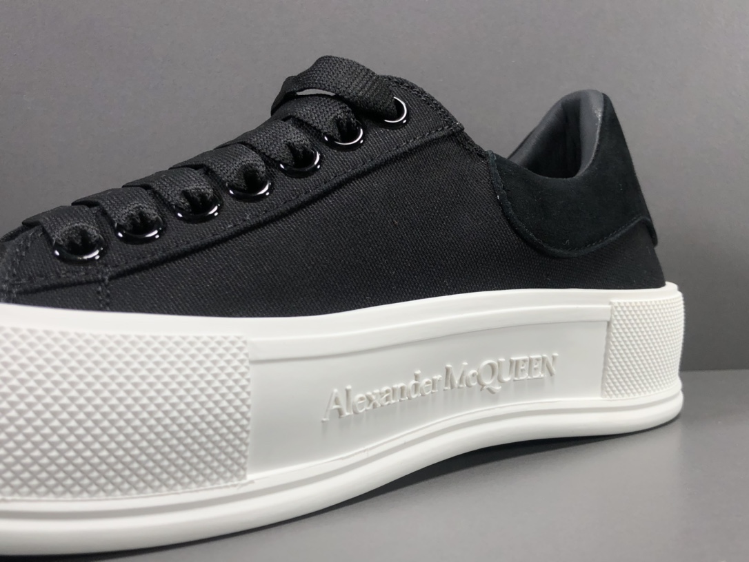 Deck Skate Plimsoll Lace-Up Black White