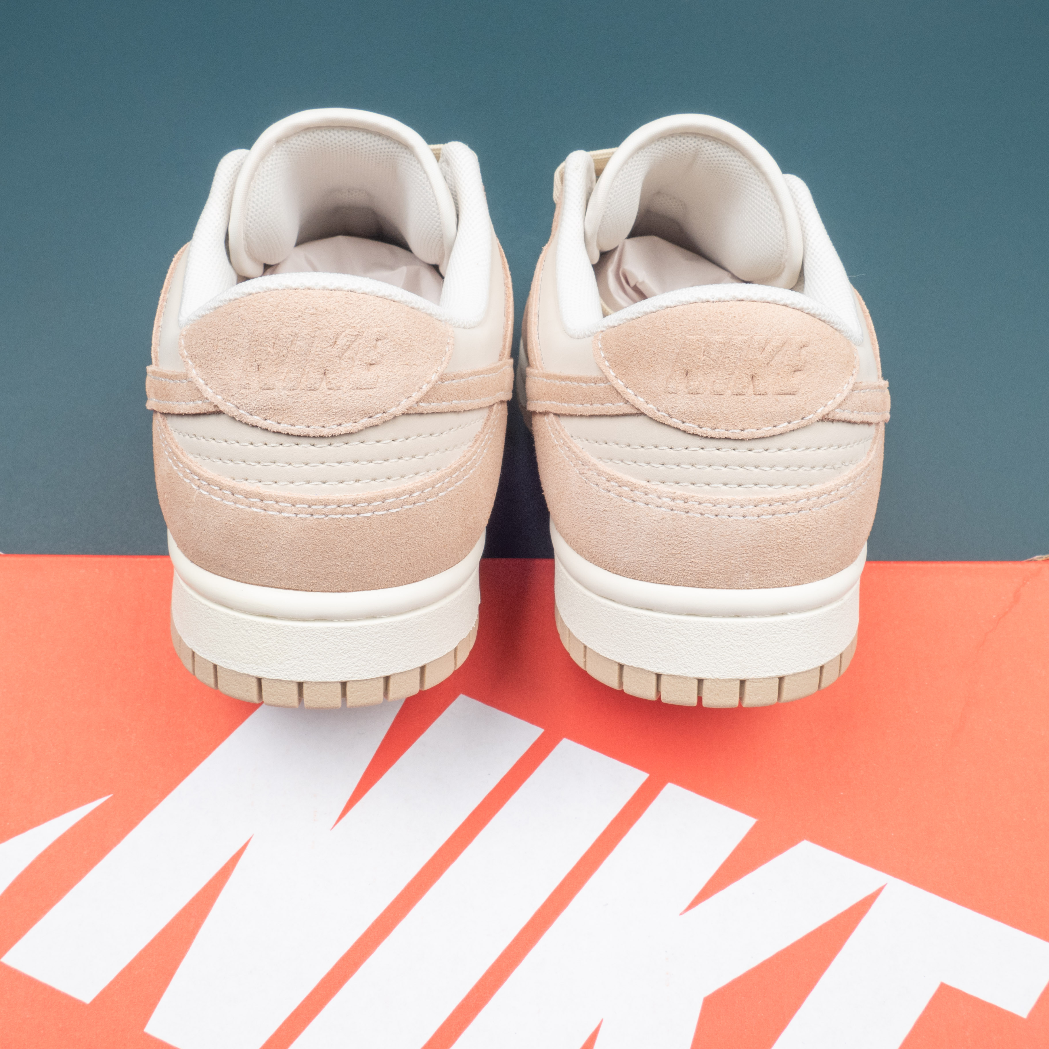 Dunk Low SE Sand Drift