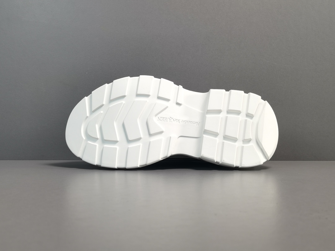 Tread Slick Low Lace Up Black White