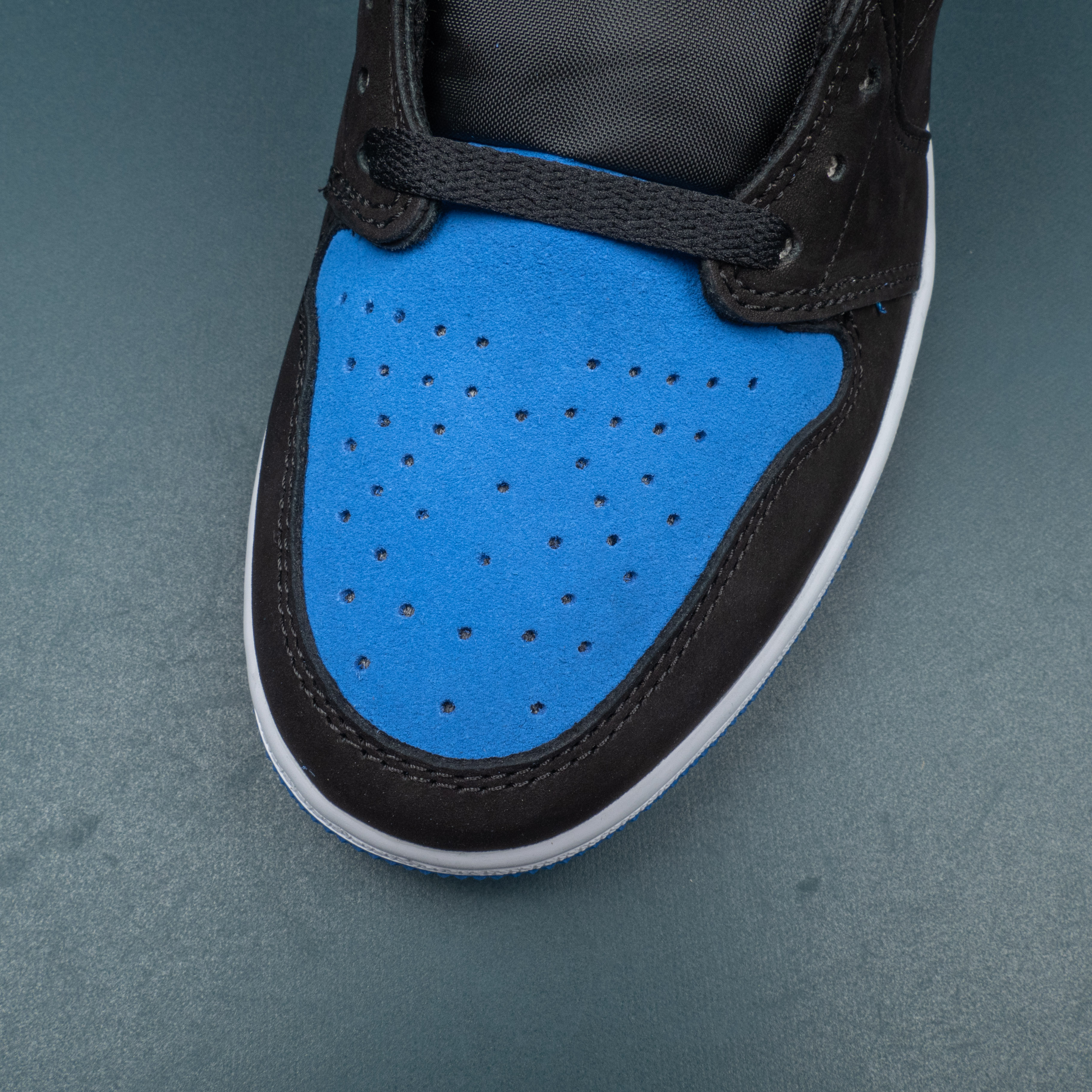 1s Retro High OG Royal Reimagined