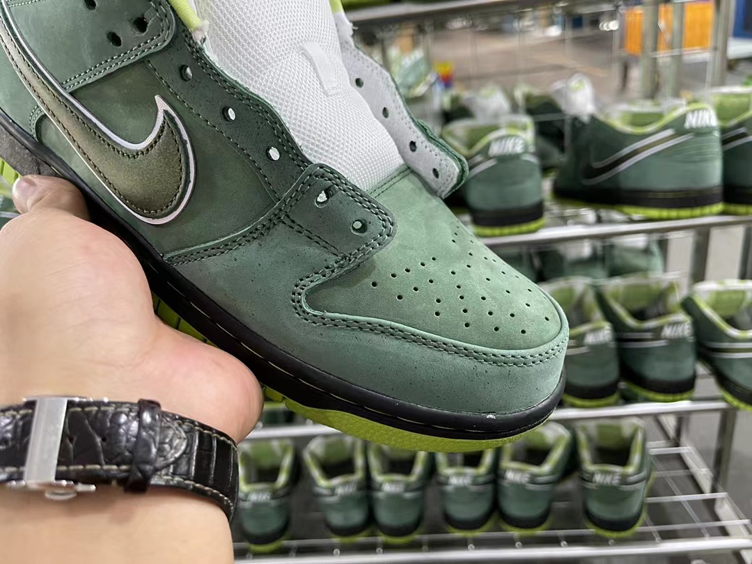 SB Dunk Low Concepts Green Lobster (Regular Box)
