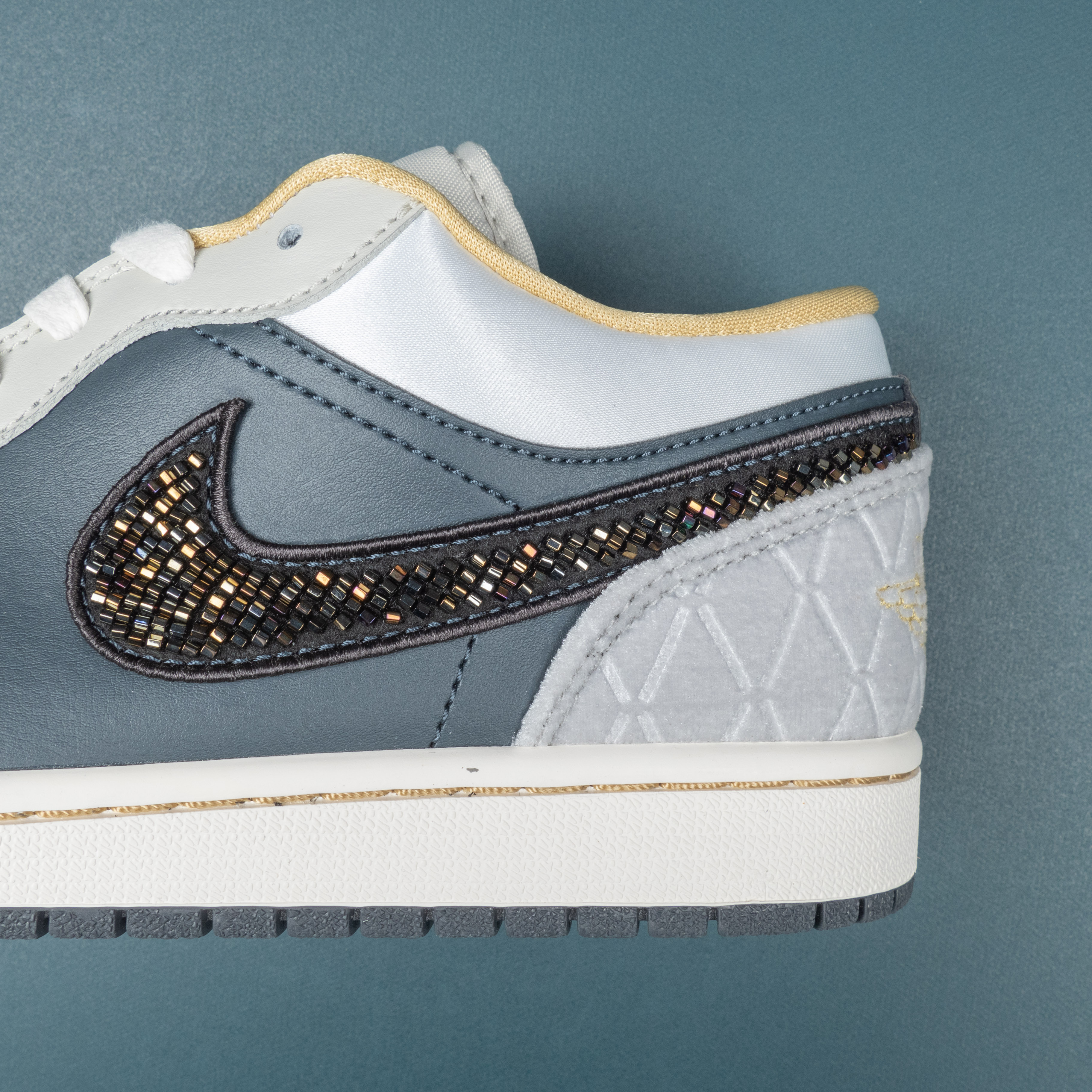 1‘s Low Beaded Swoosh