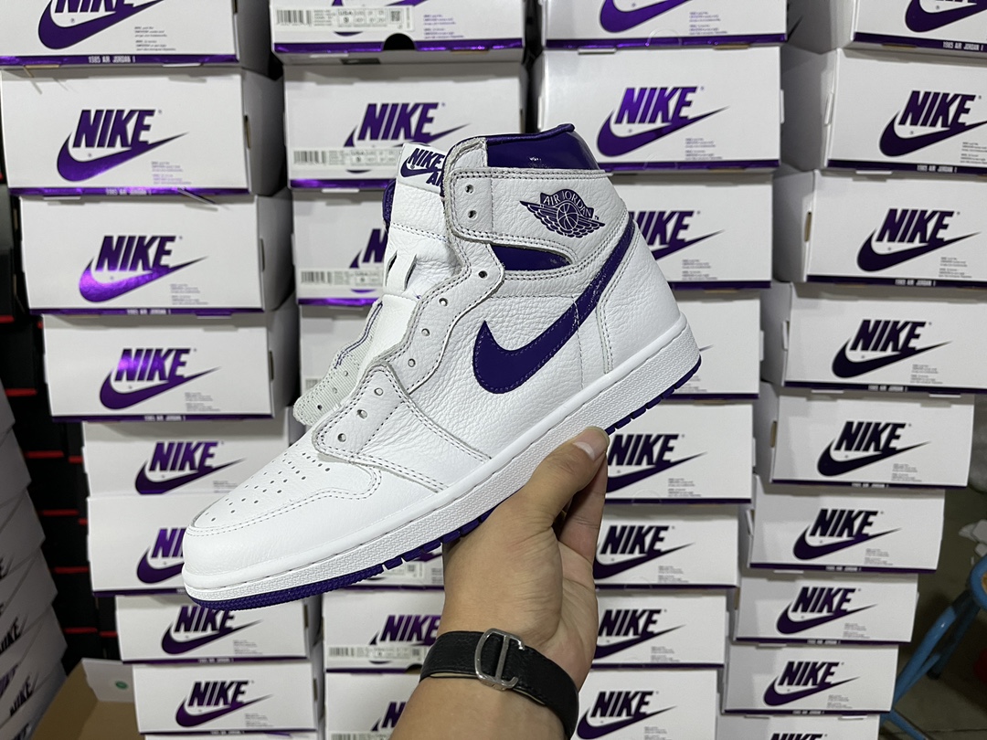 1 Retro High OG Court Purple
