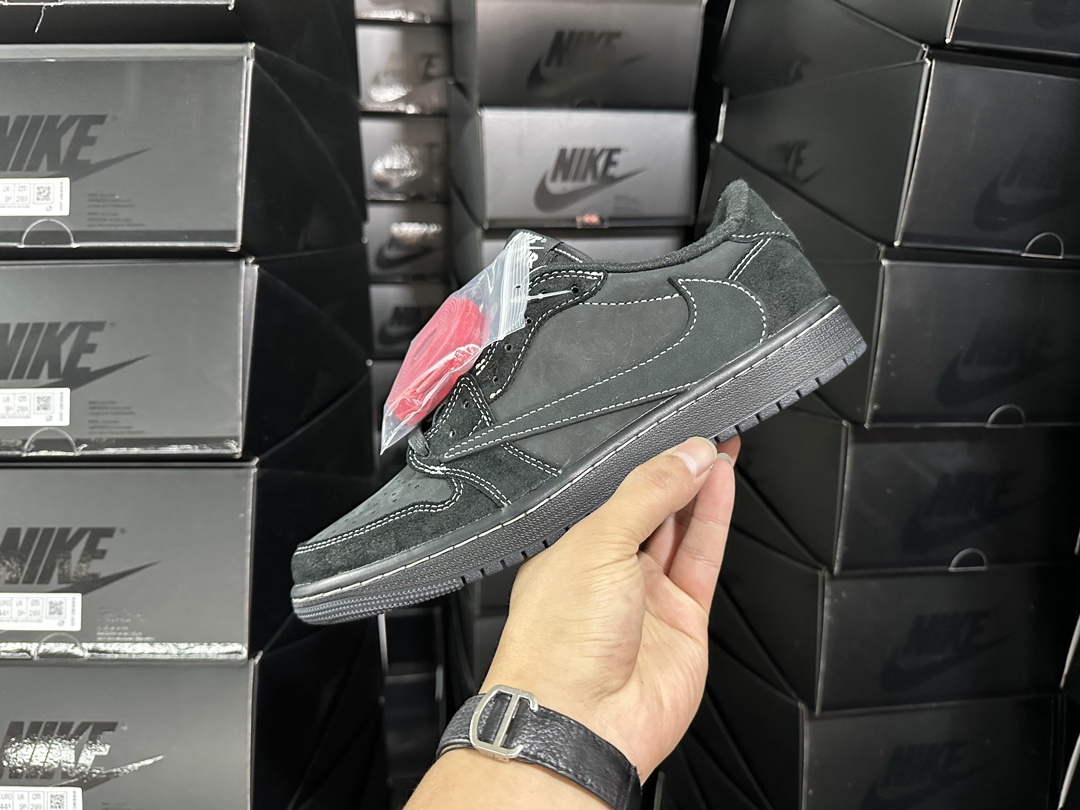 1 Low OG SP  Black Phantom