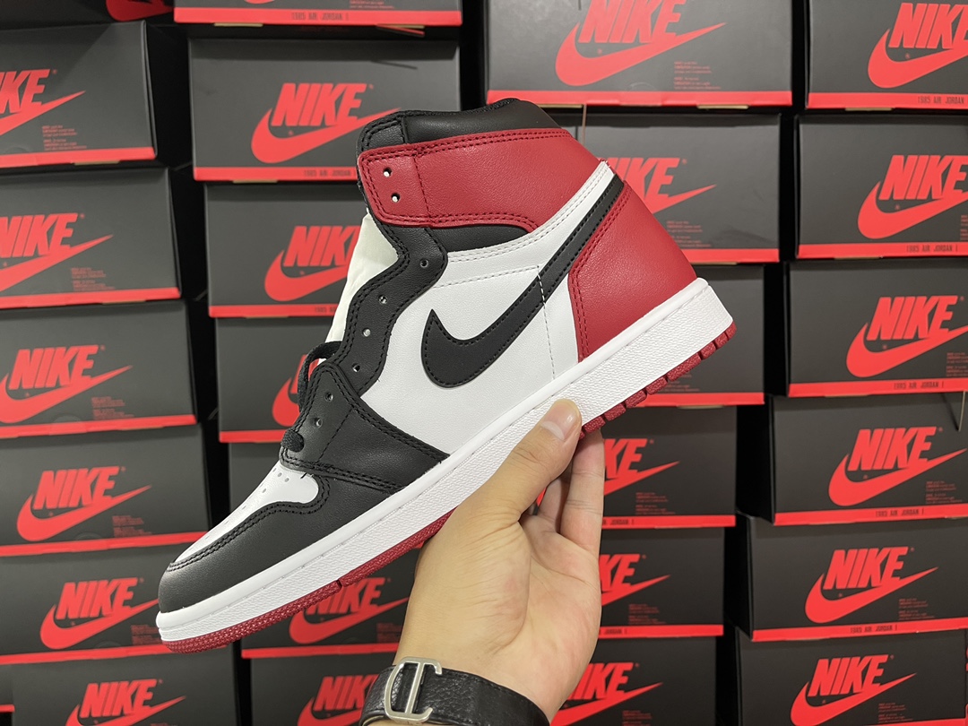 1's Retro Black Toe (2016)