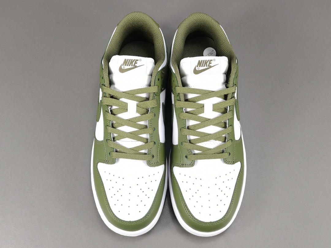 Dunk Low Medium Olive
