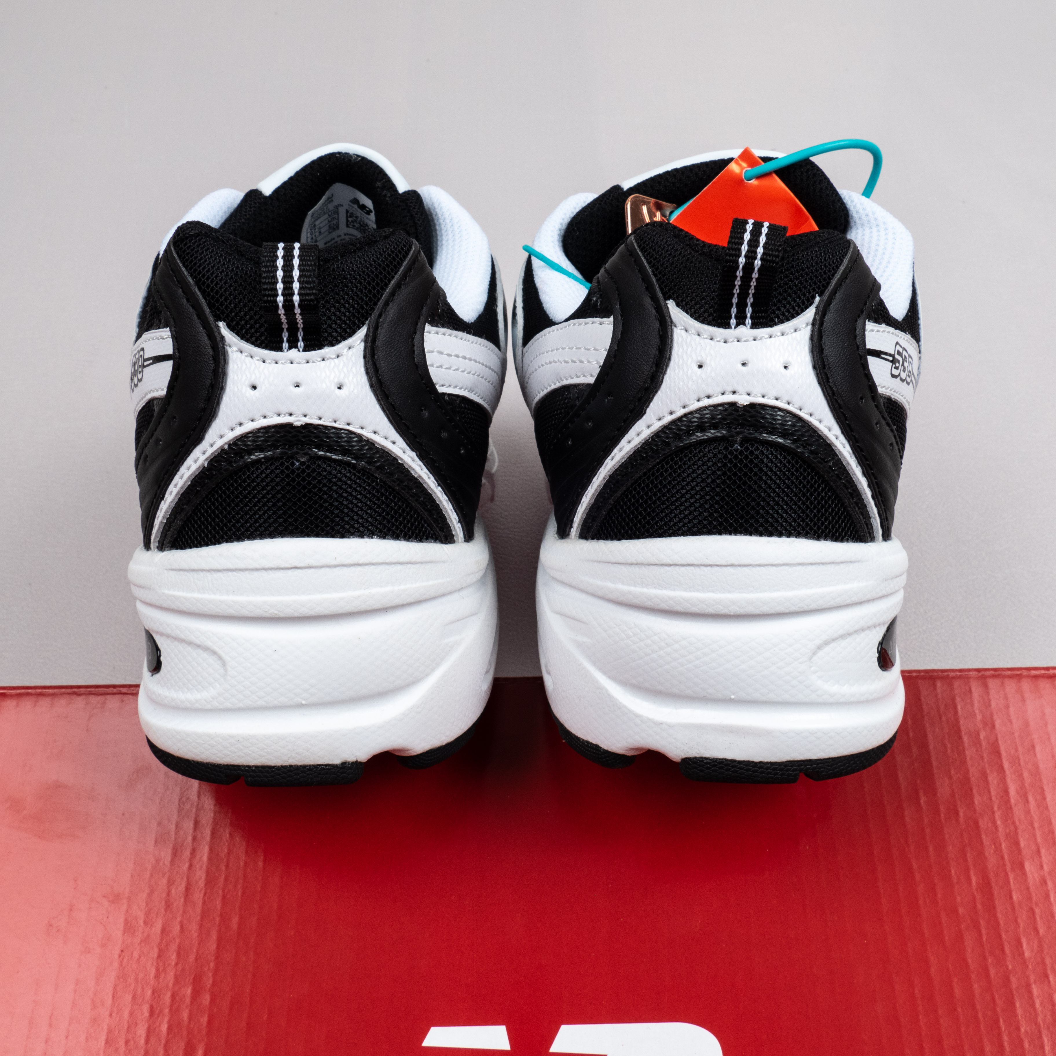 【Free Shipping】NB530系列复古跑步鞋老爹鞋 MR530SJ