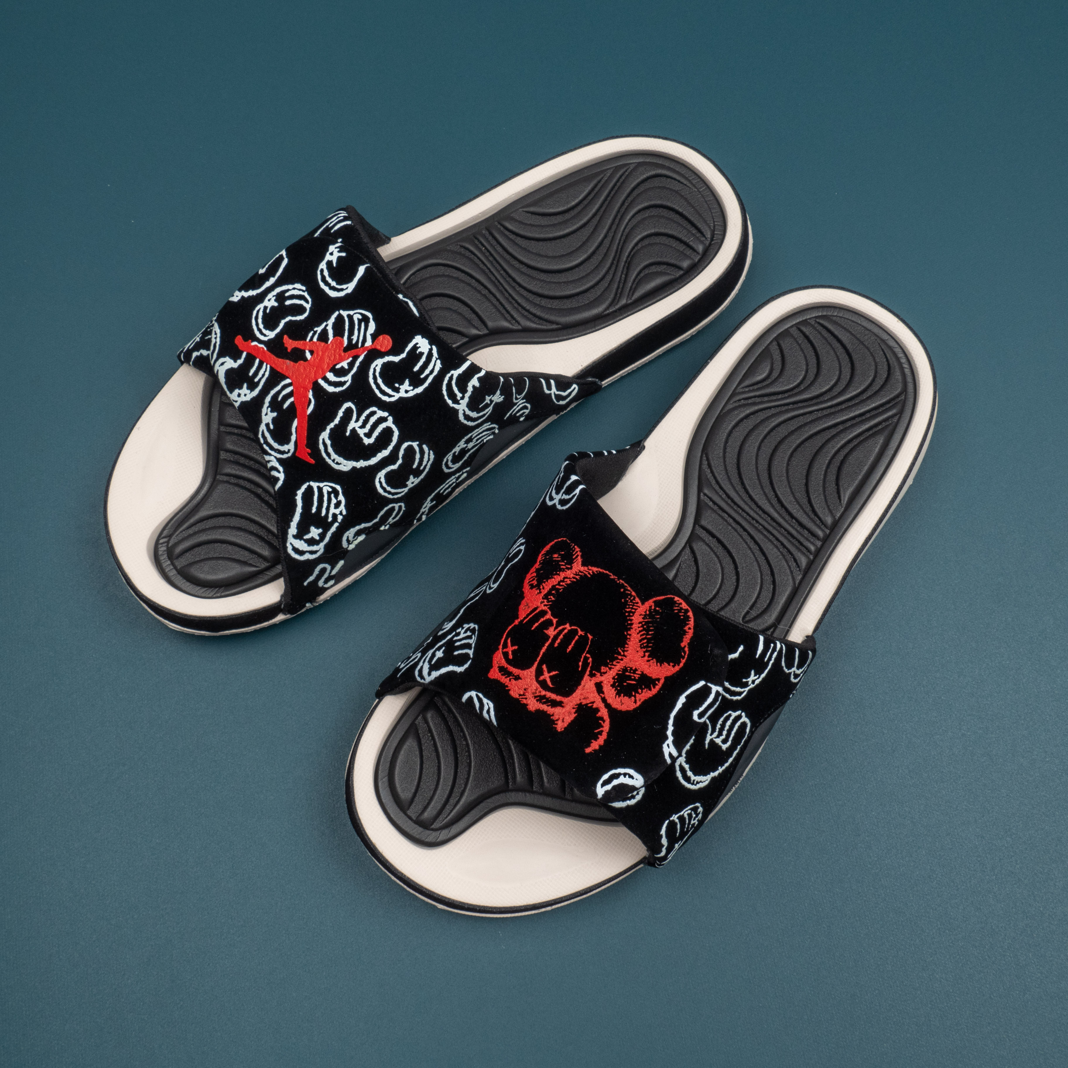 Hydro 4 “Black-White-Red”