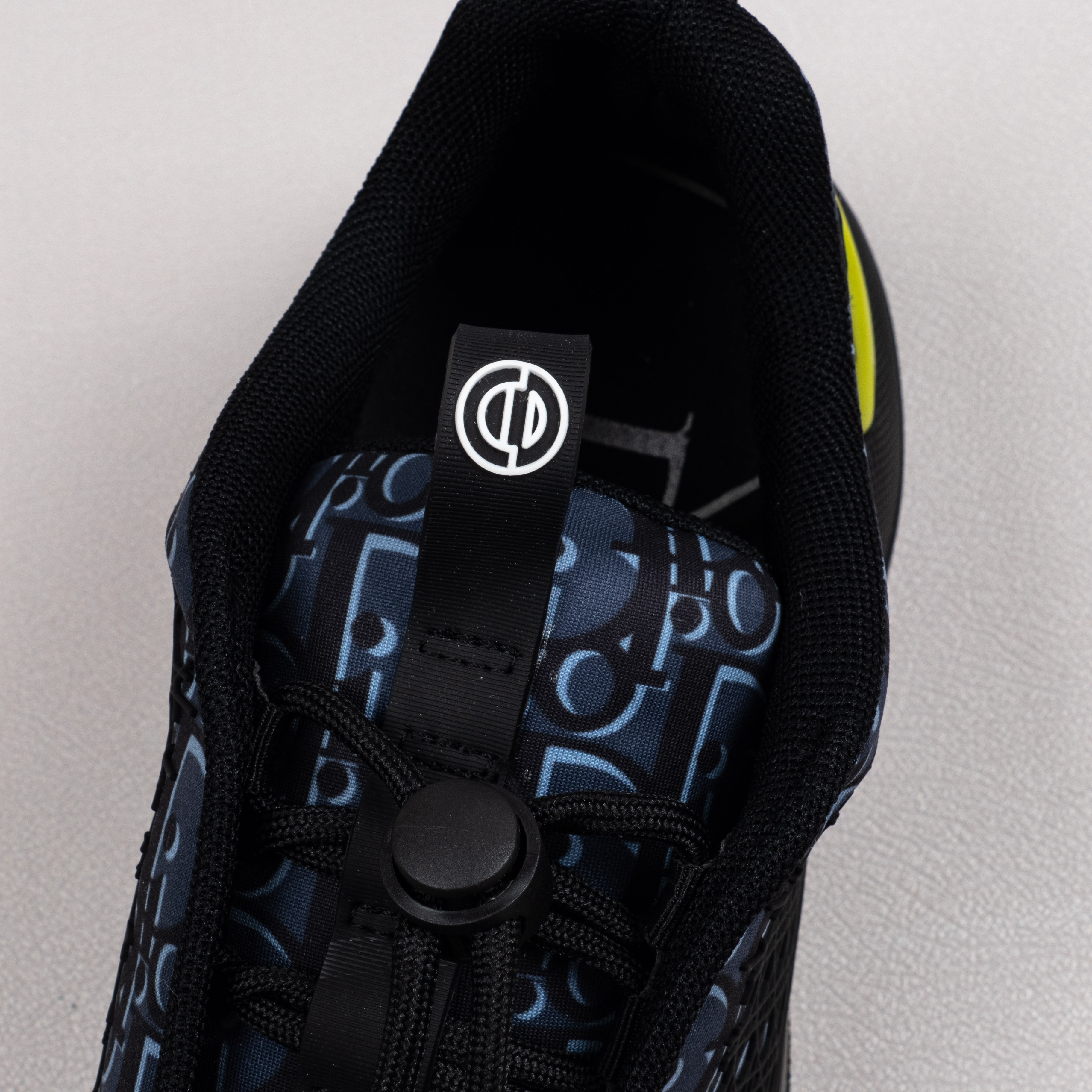 【Free shipping】 男女鞋 DlOR 运动休闲老爹鞋松紧鞋带黑蓝