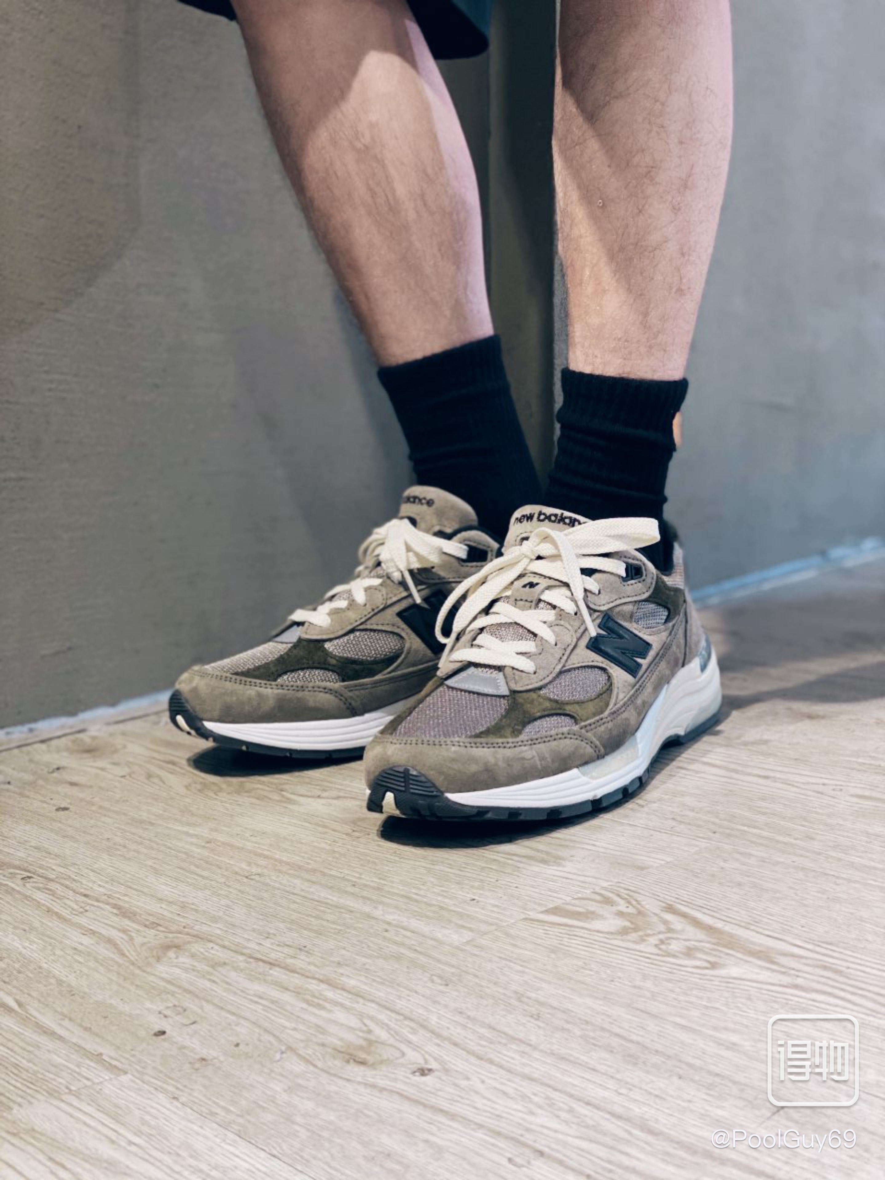 【Free Shipping】992 联名复古跑鞋 M992J2 棕灰