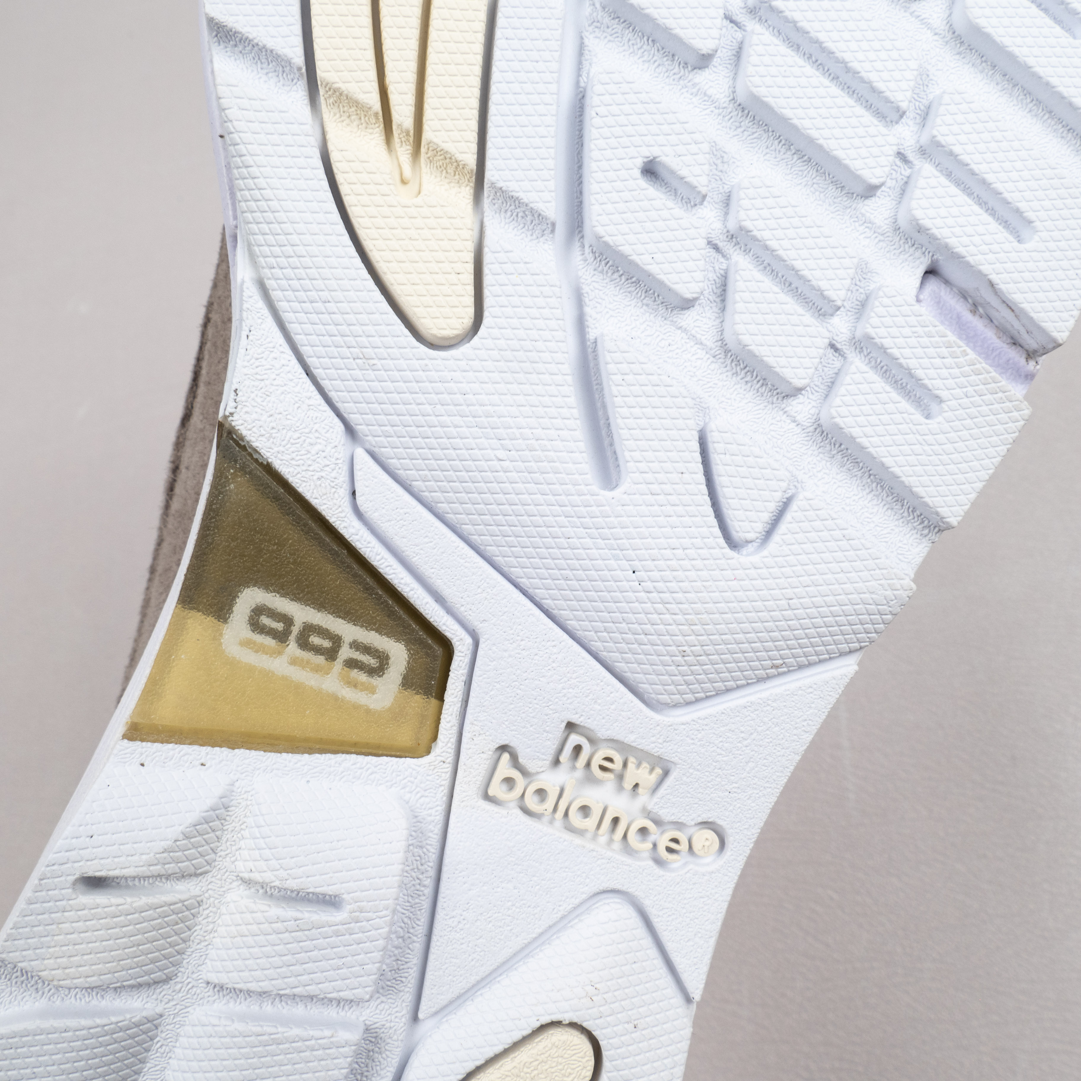 992 White Silver Nimbus Cloud