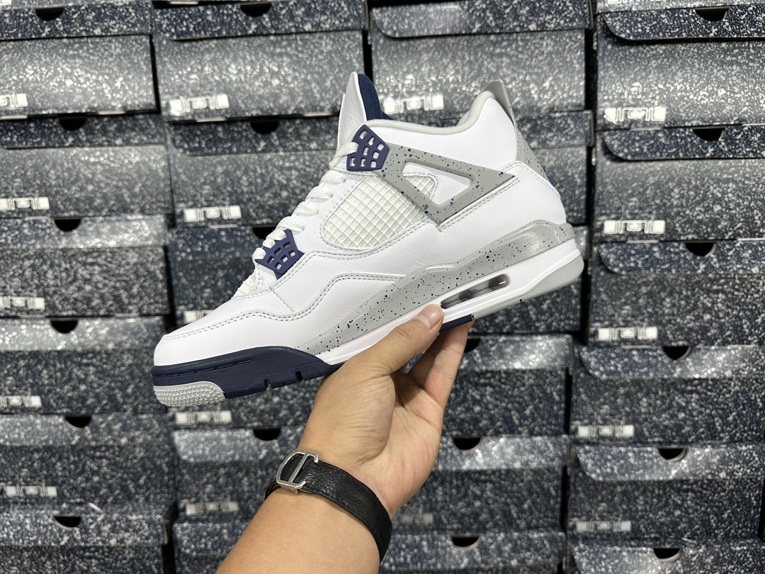 4 Retro White Midnight Navy