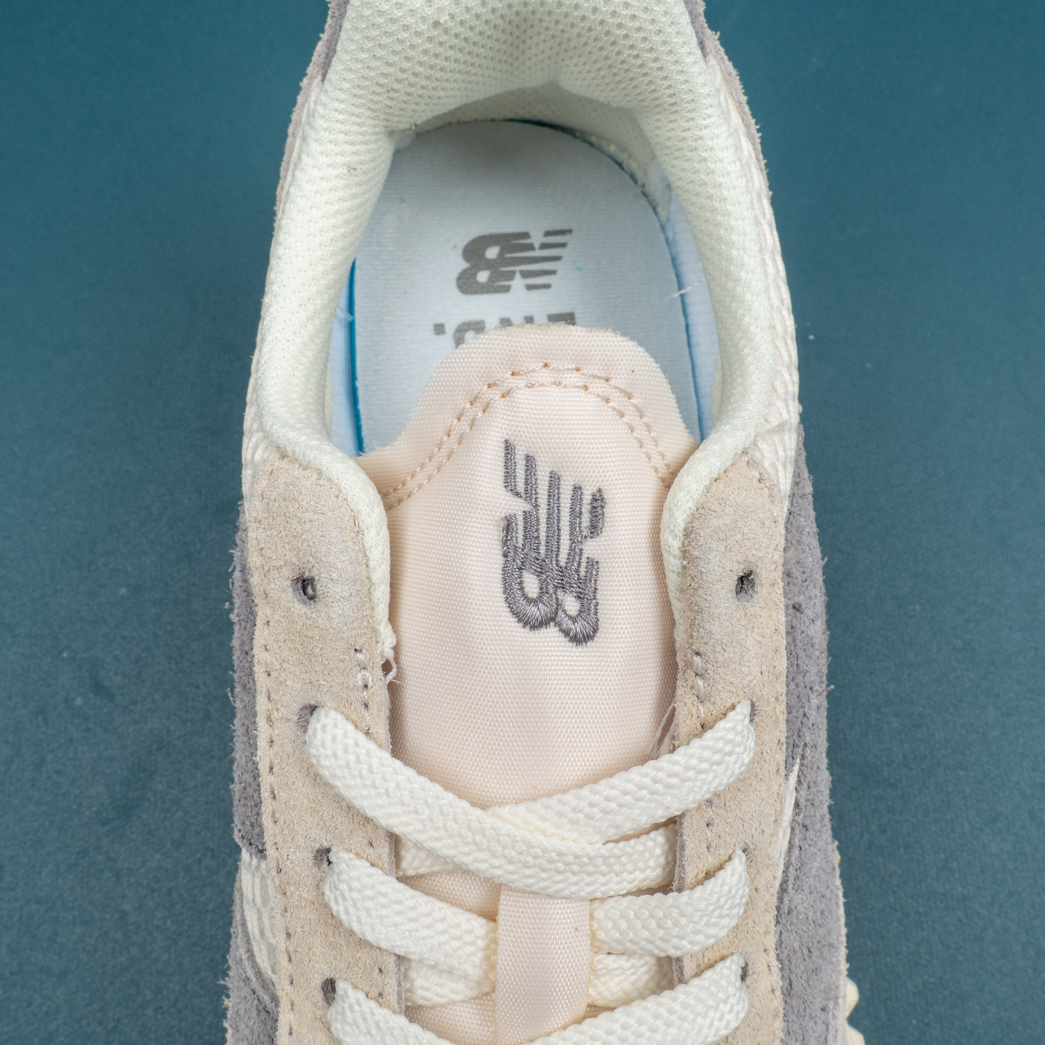 Art of Nothing' Angora Natural Gum