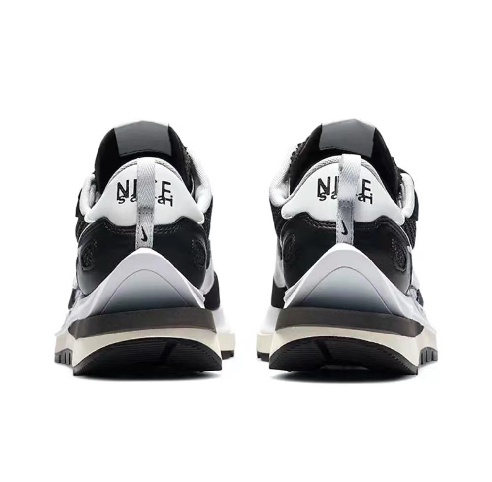 Vaporwaffle sacai Black White