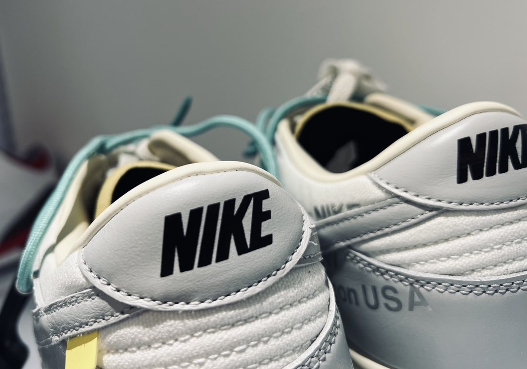 Dunk Low OW Lot 4