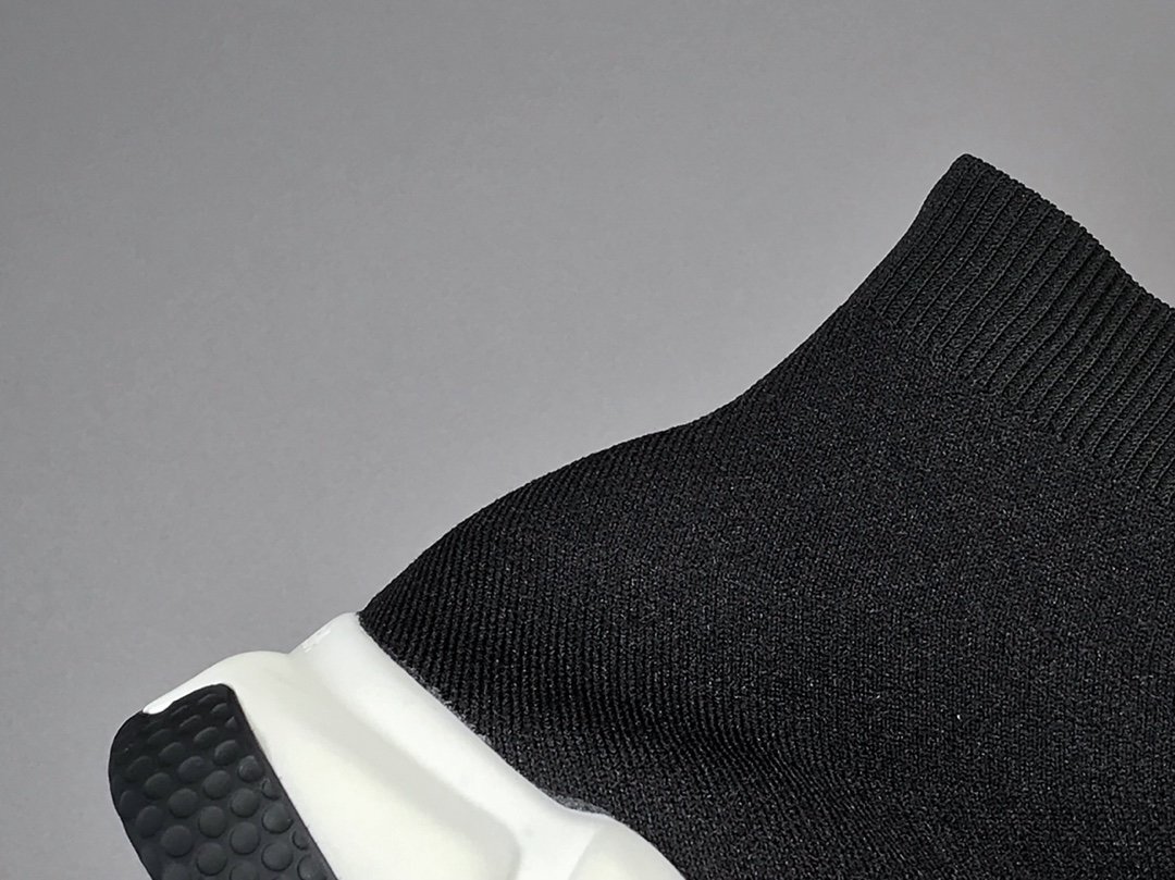 Speed Trainer Black White