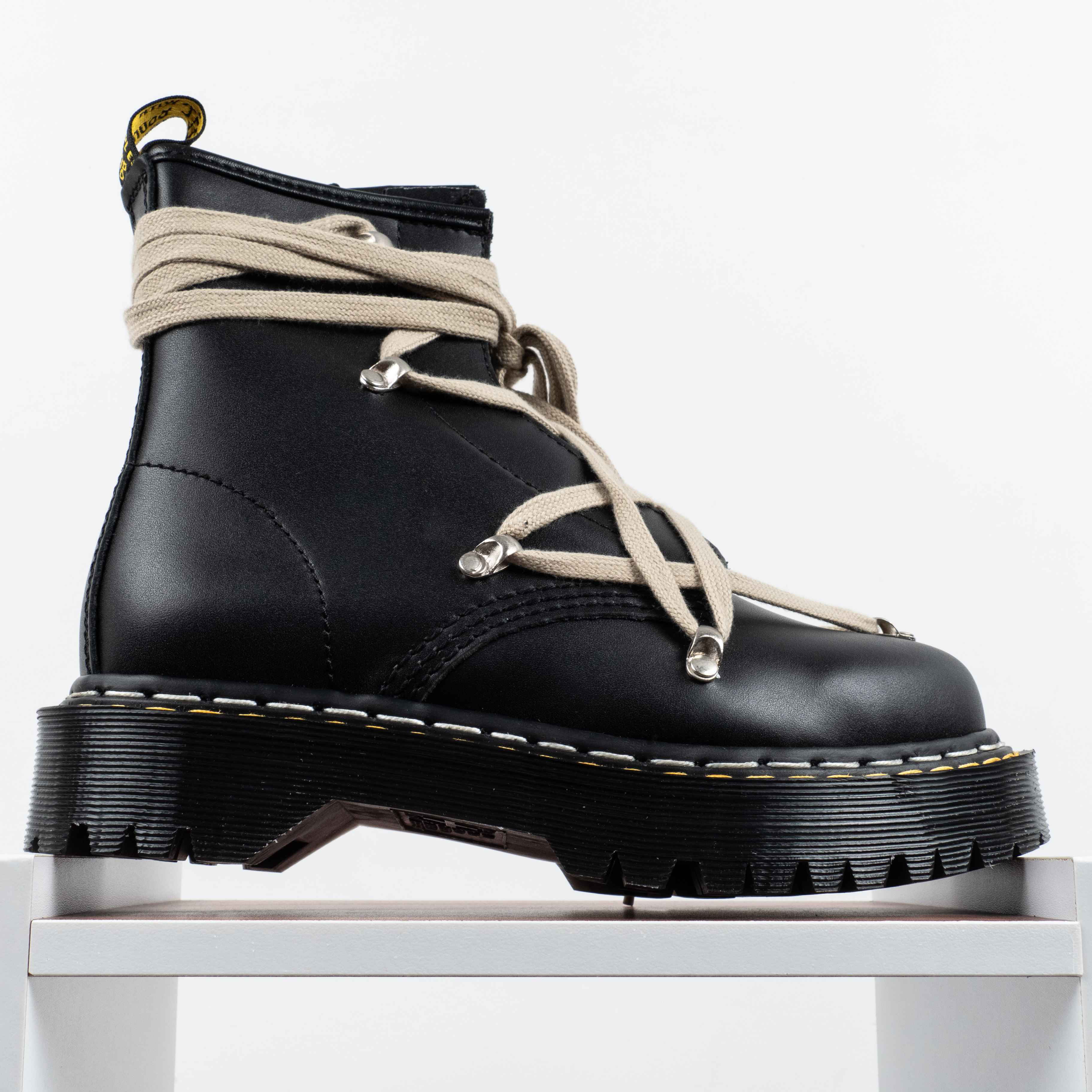 【Free Shipping】女鞋 Dr.Martens 马汀博士Jadon系列 1460 绑带马丁靴 15265001