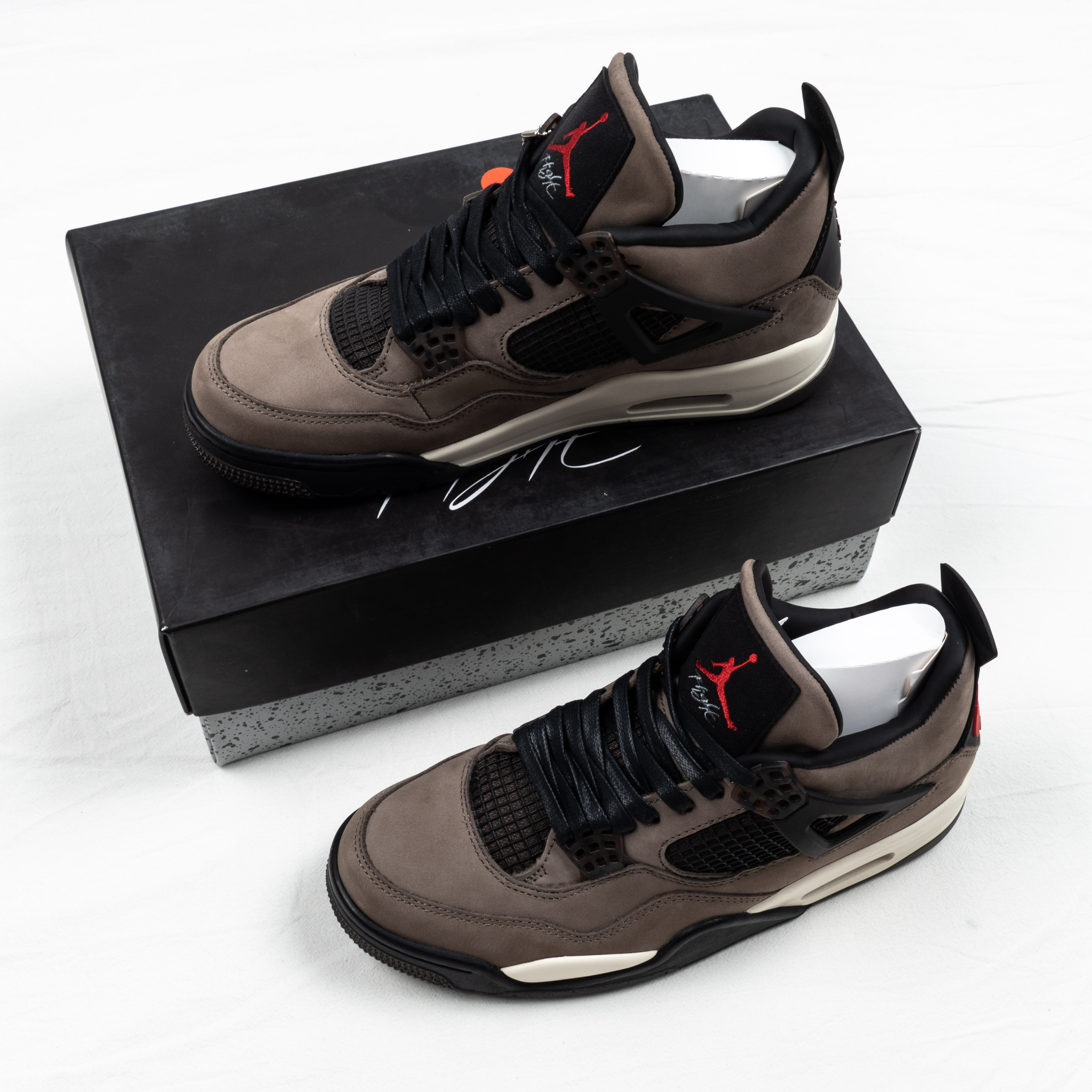 4's Retro Travis Scott Olive