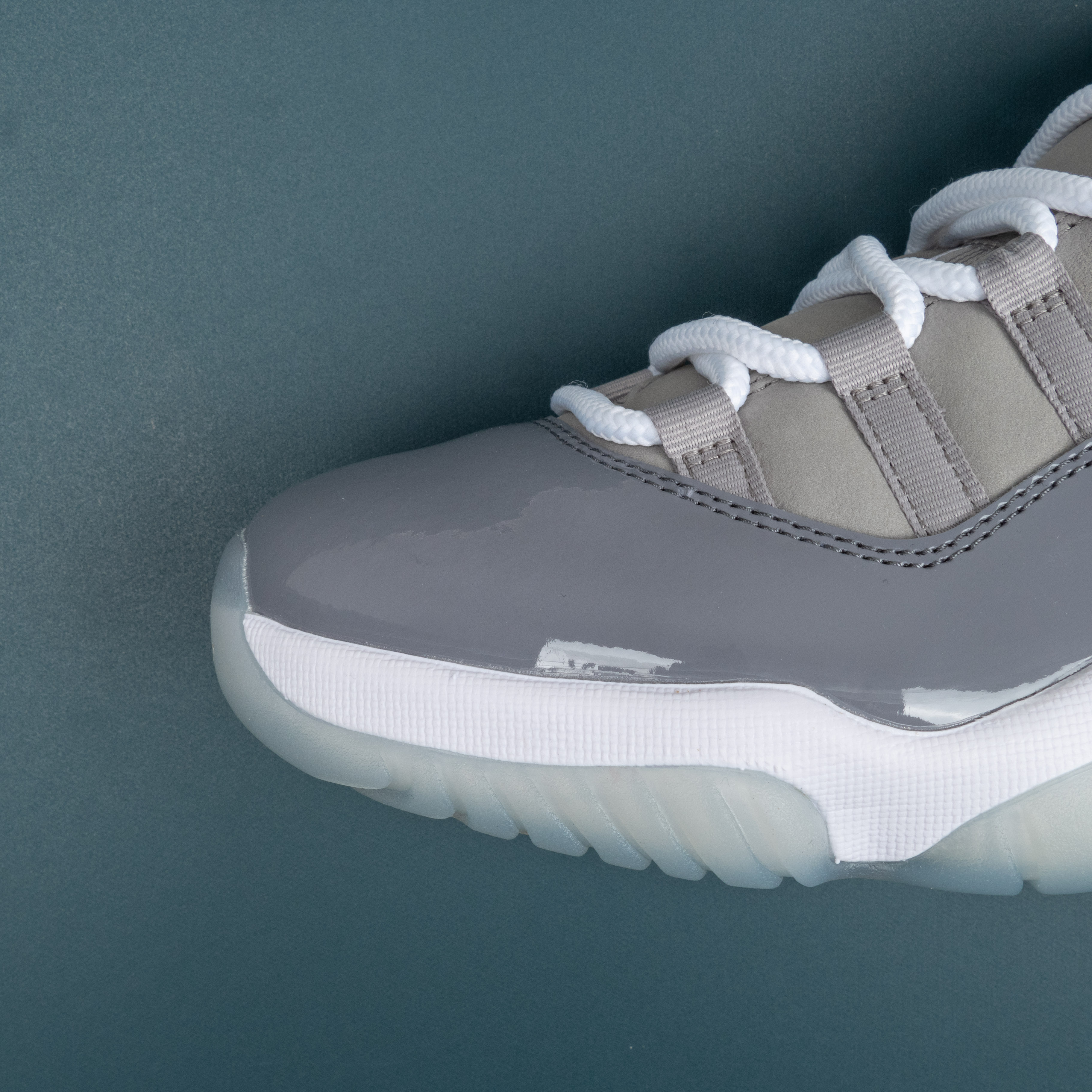 11 Retro Cool Grey (2021)