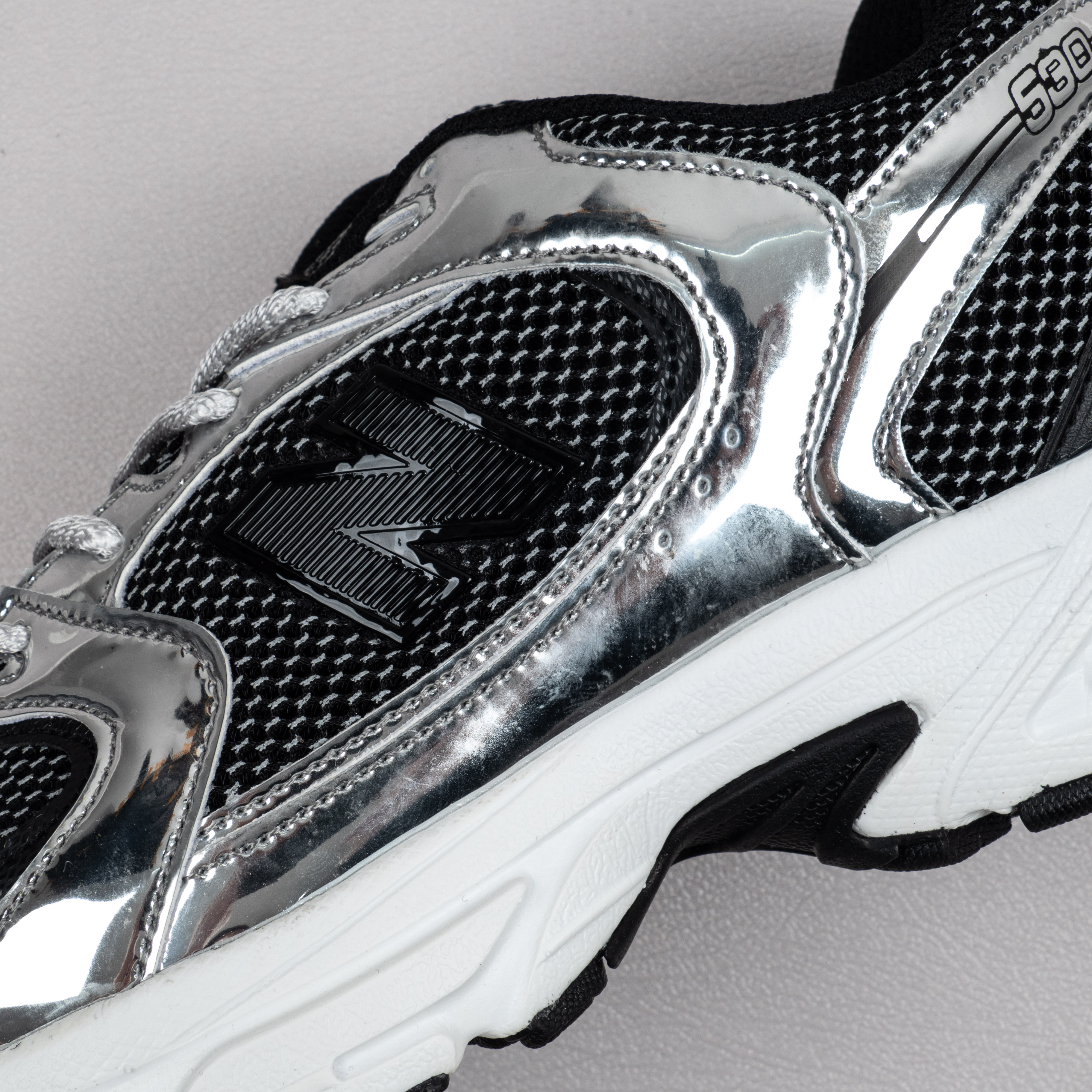 【Free Shipping】NB530系列复古跑步鞋老爹鞋 MR530KK