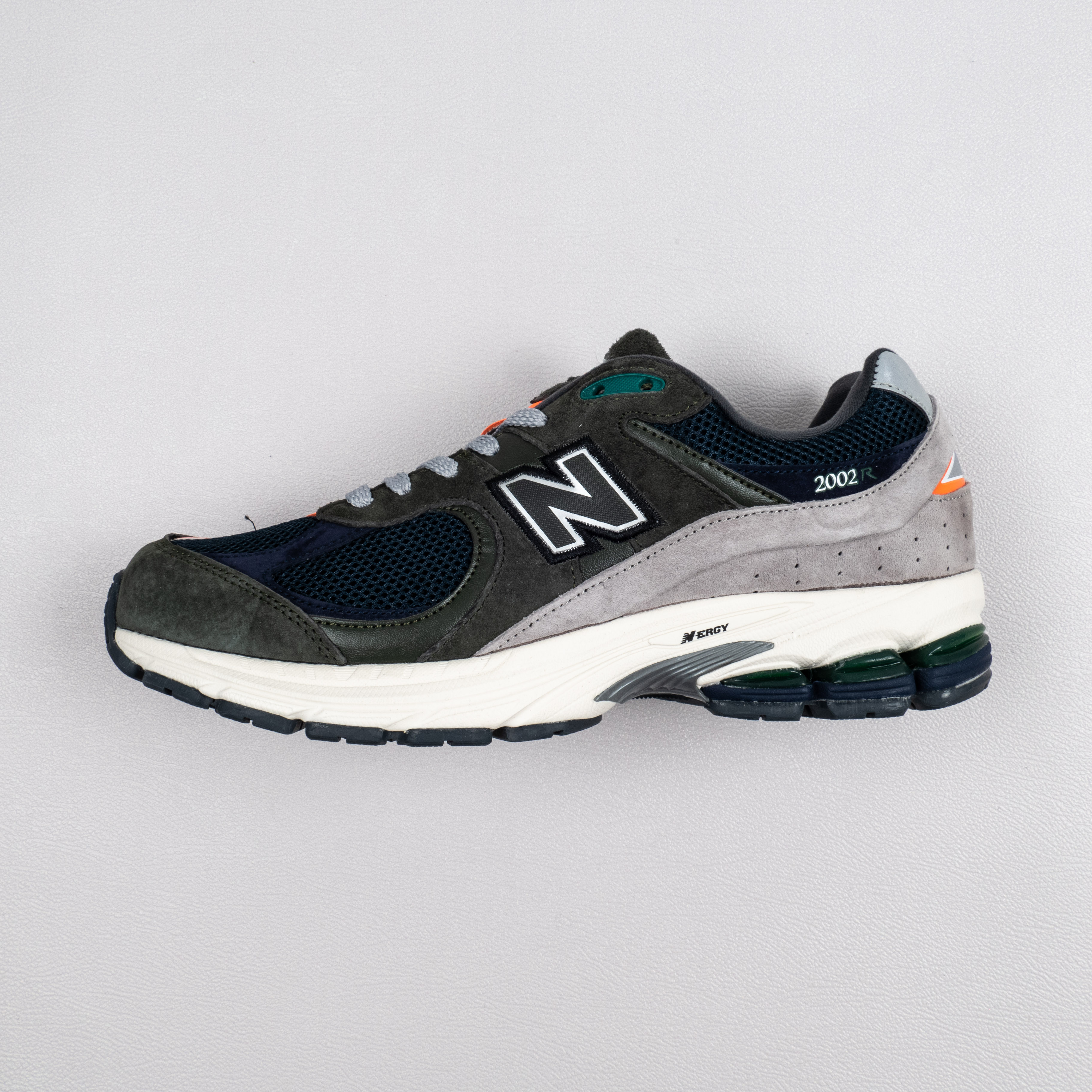 【Free Shipping】2002R Defense Green Natural Indigo