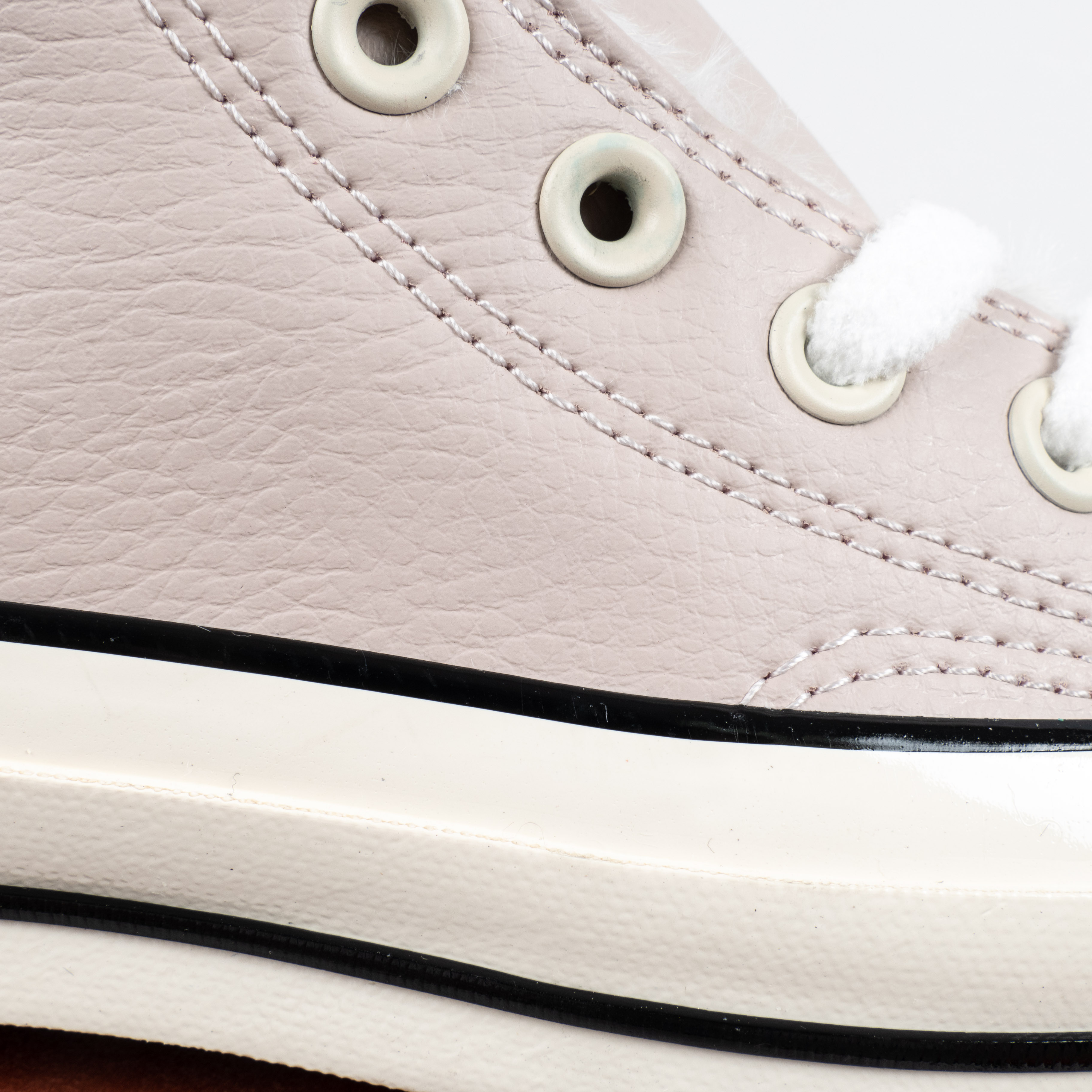 [Free Shipping] 男女鞋 Converse Chuck 70s 皮面加绒帆布板鞋569514C