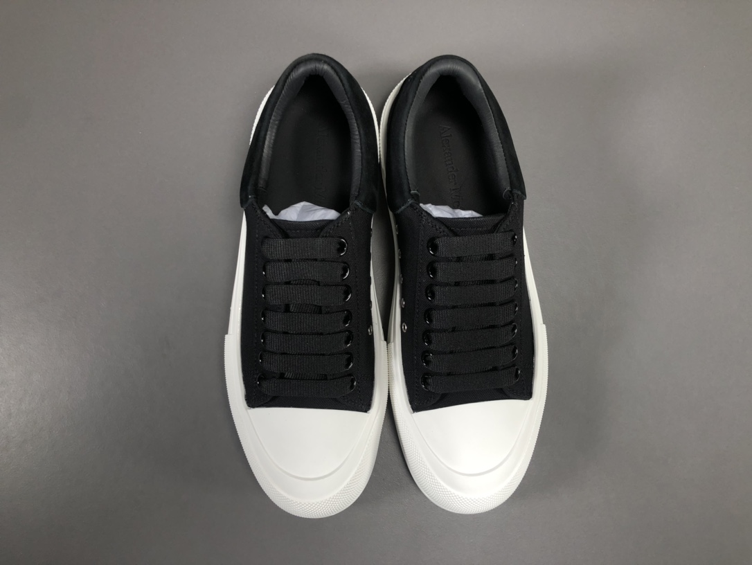 Deck Skate Plimsoll Lace-Up Black White