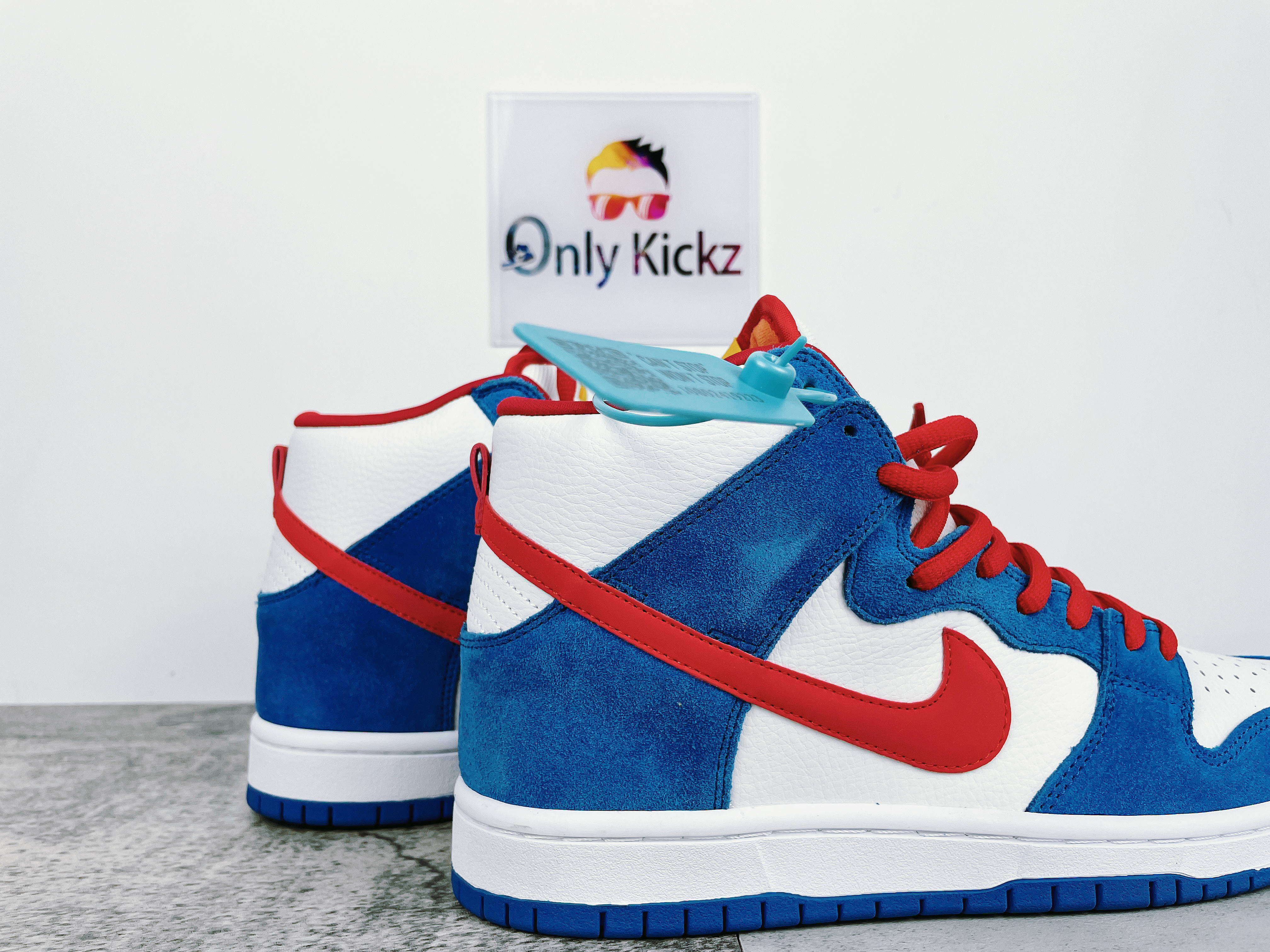 SB Dunk High Doraemon CI2692-400