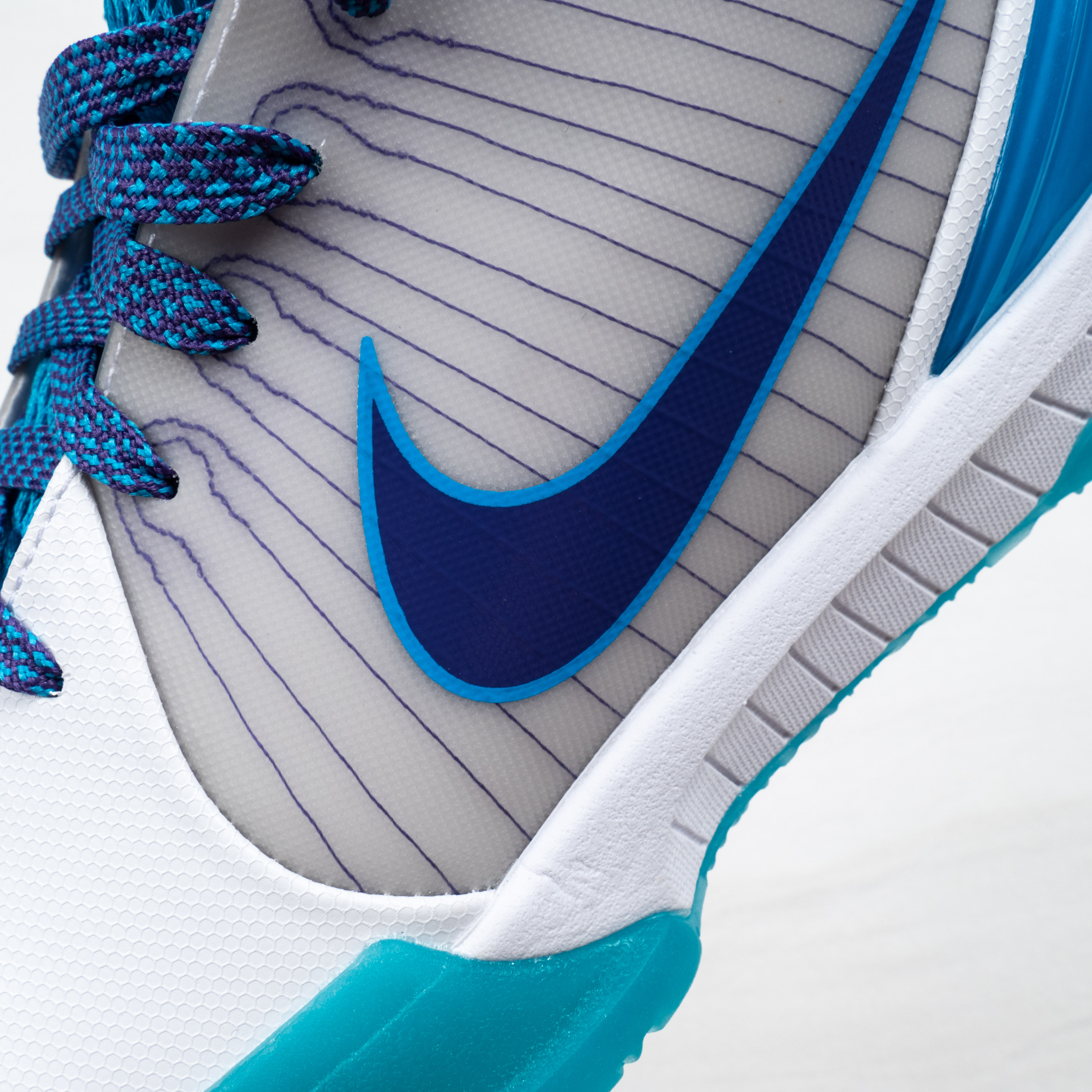 Kobe 4 Protro Draft Day Hornets