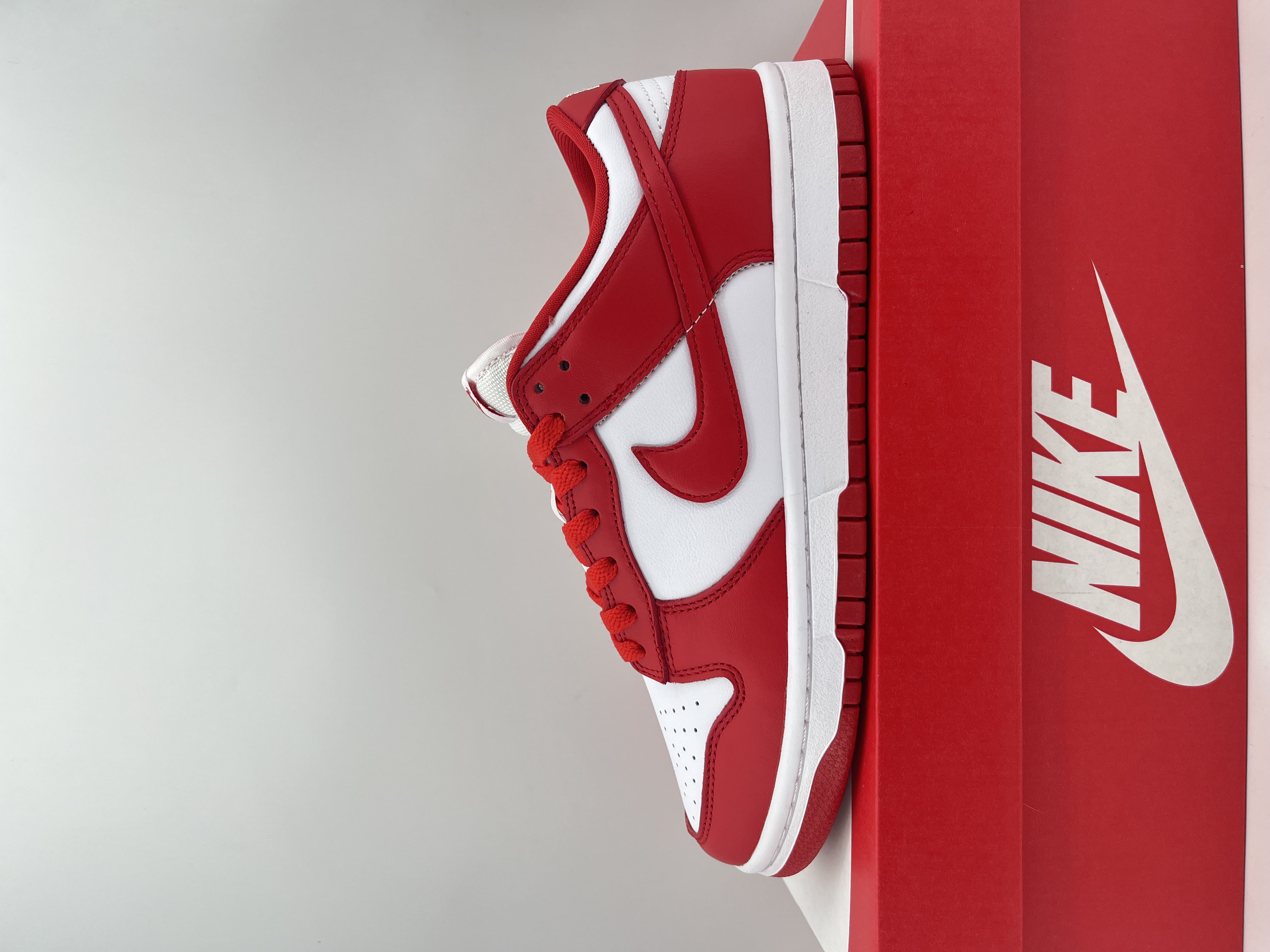 Dunk Low University Red