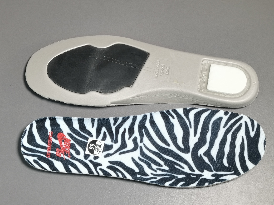 Dunk Low OG QS Quartersnacks Zebra